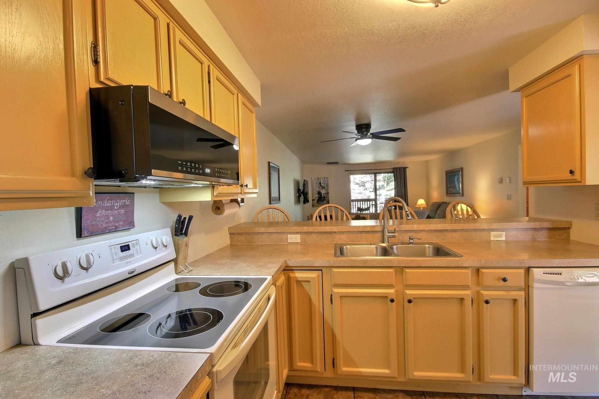 1630 Davis Ave Property Photo 11