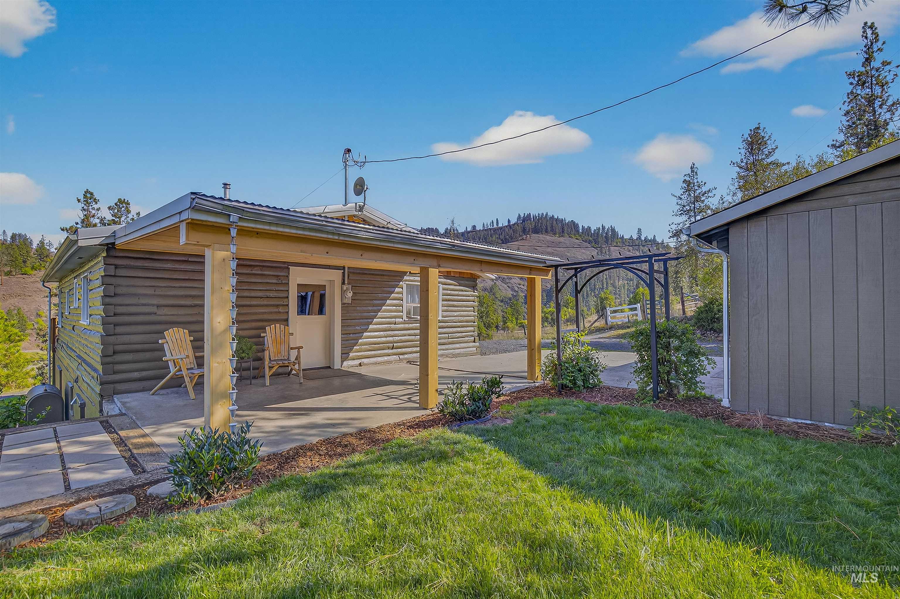 2157 Luke's Gulch Rd. Property Photo 11