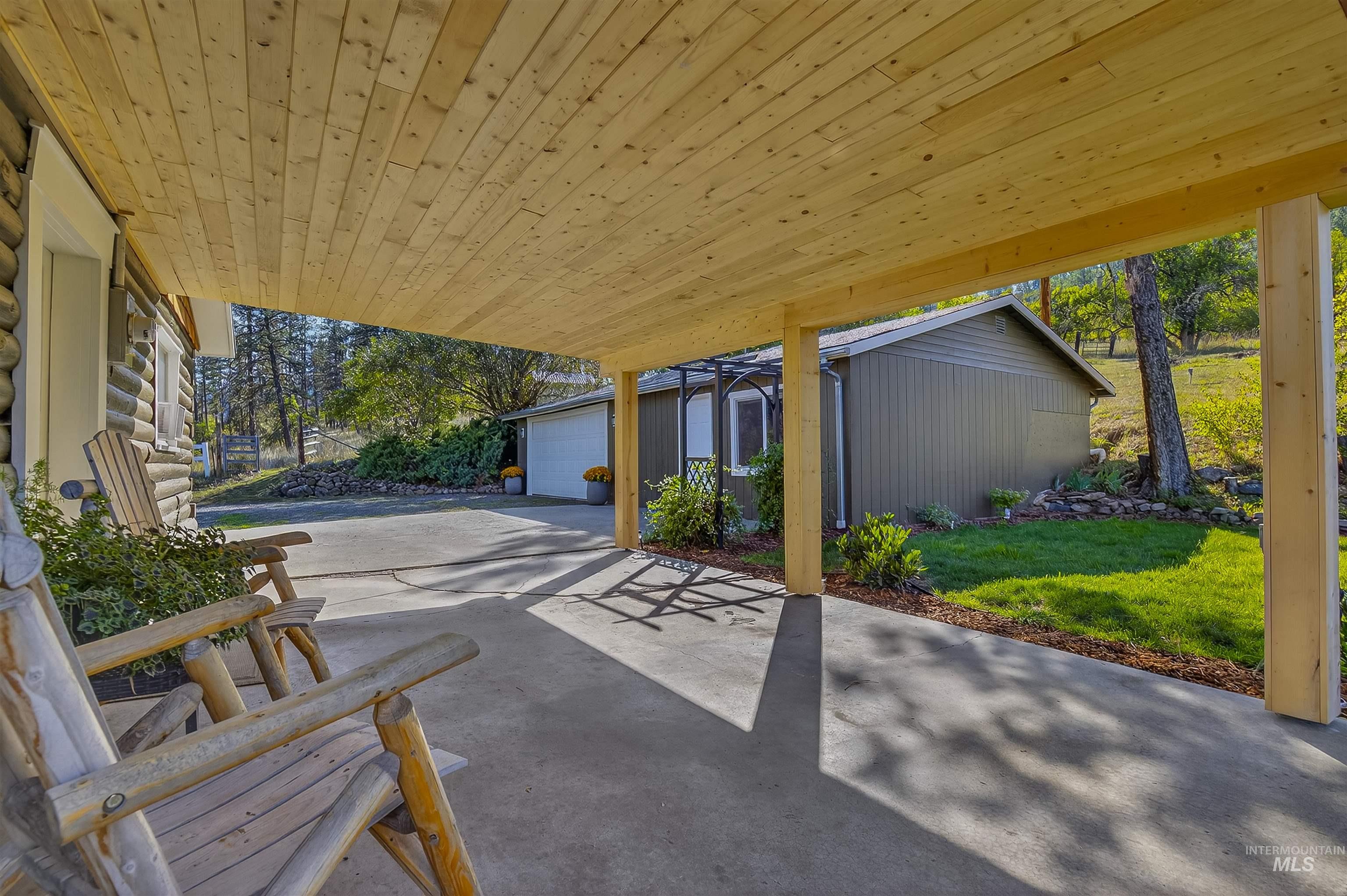2157 Luke's Gulch Rd. Property Photo 12