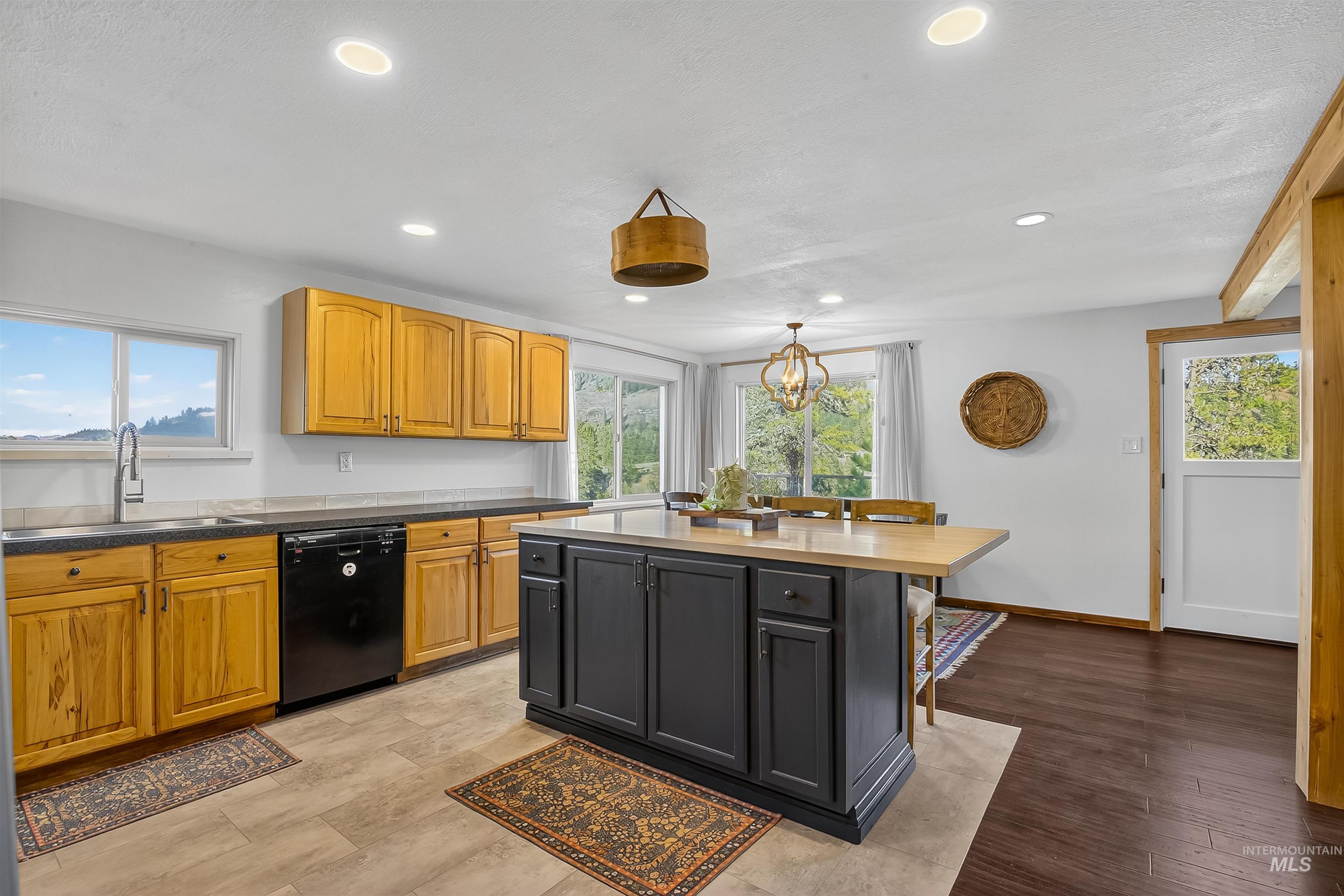 2157 Luke's Gulch Rd. Property Photo 18