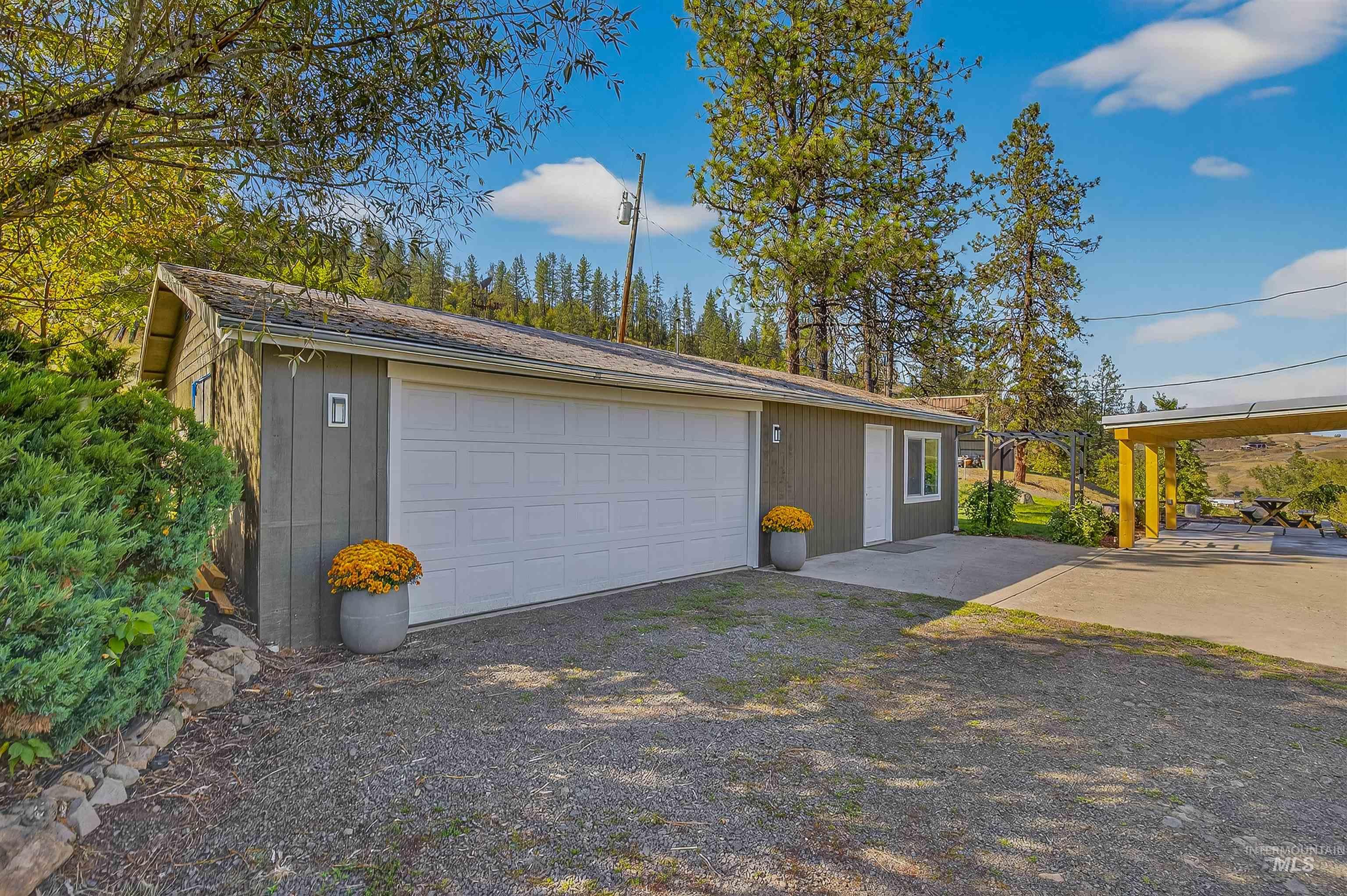 2157 Luke's Gulch Rd. Property Photo 44