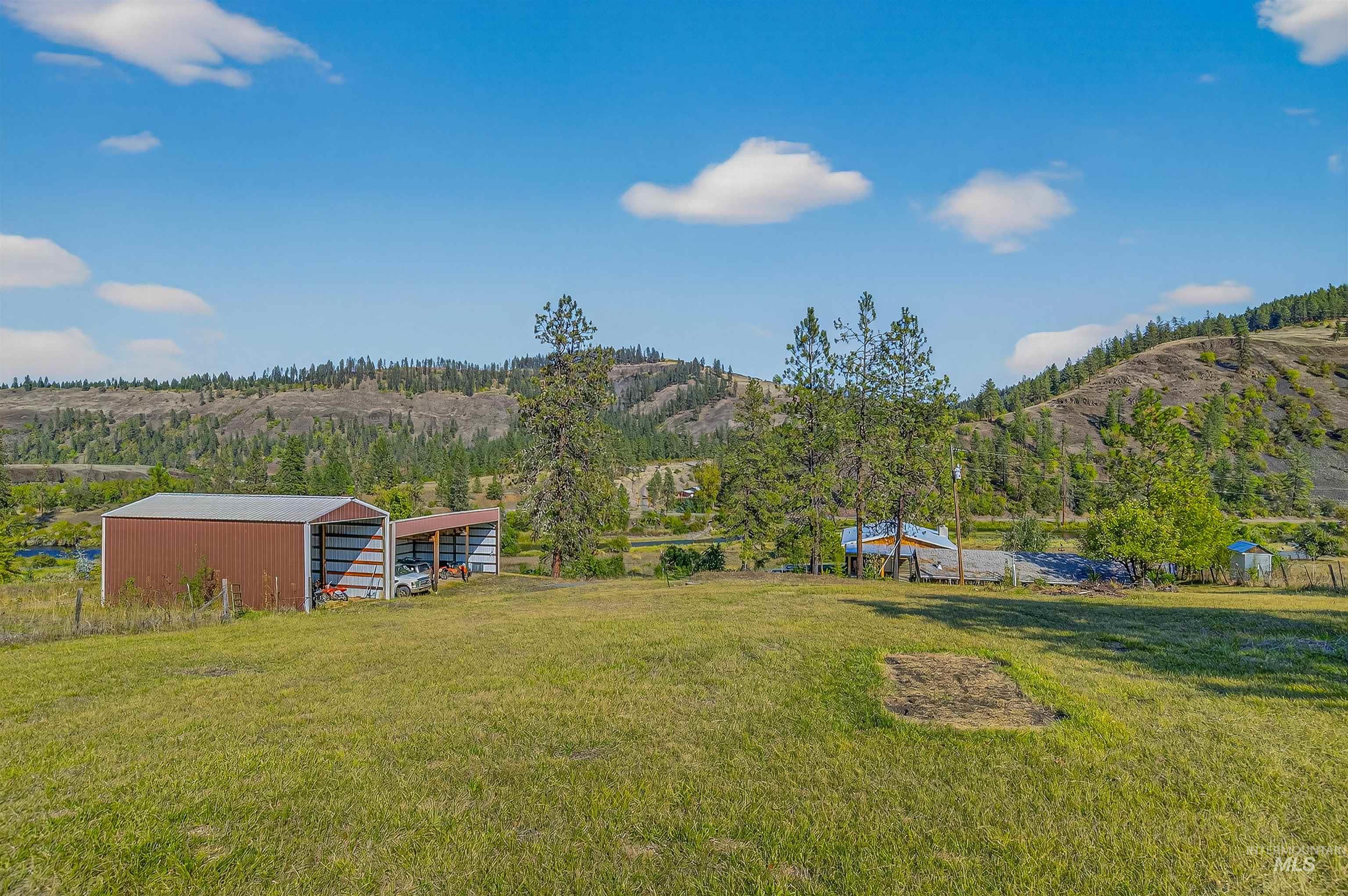 2157 Luke's Gulch Rd. Property Photo 46