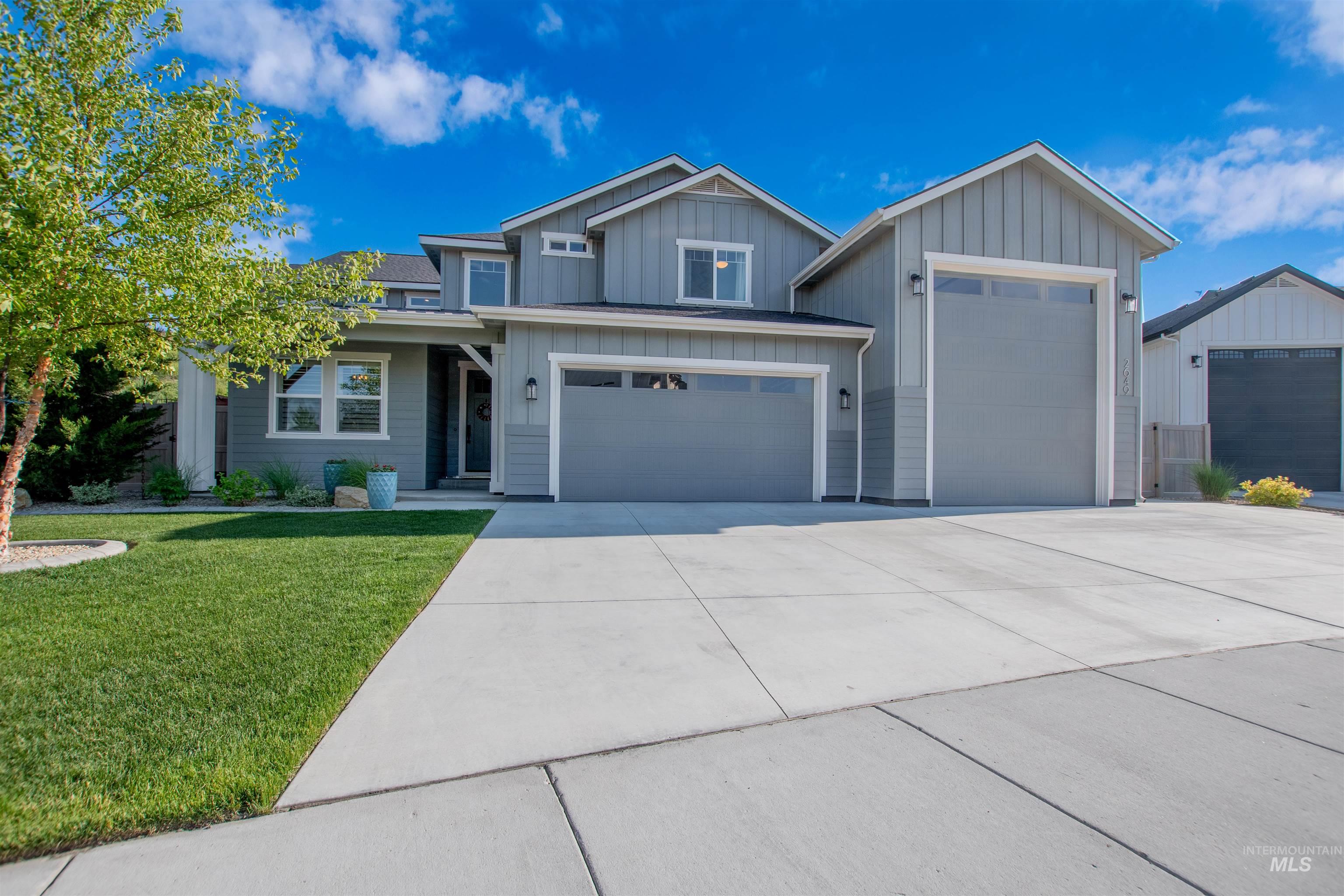 2649 E Mardia St Property Photo 1