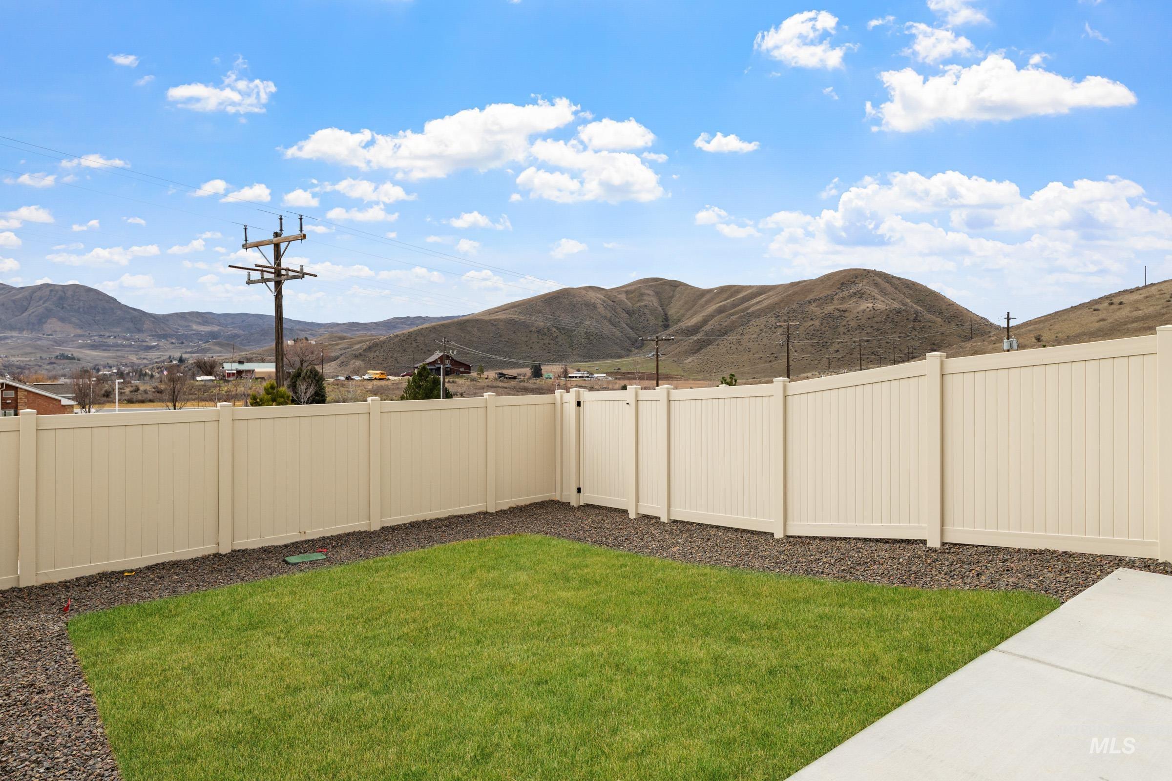 107 Bighorn St Property Photo 21