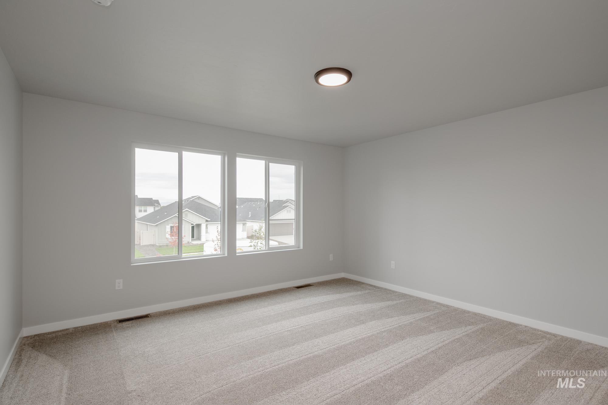 6301 W Naxos St Property Photo 19