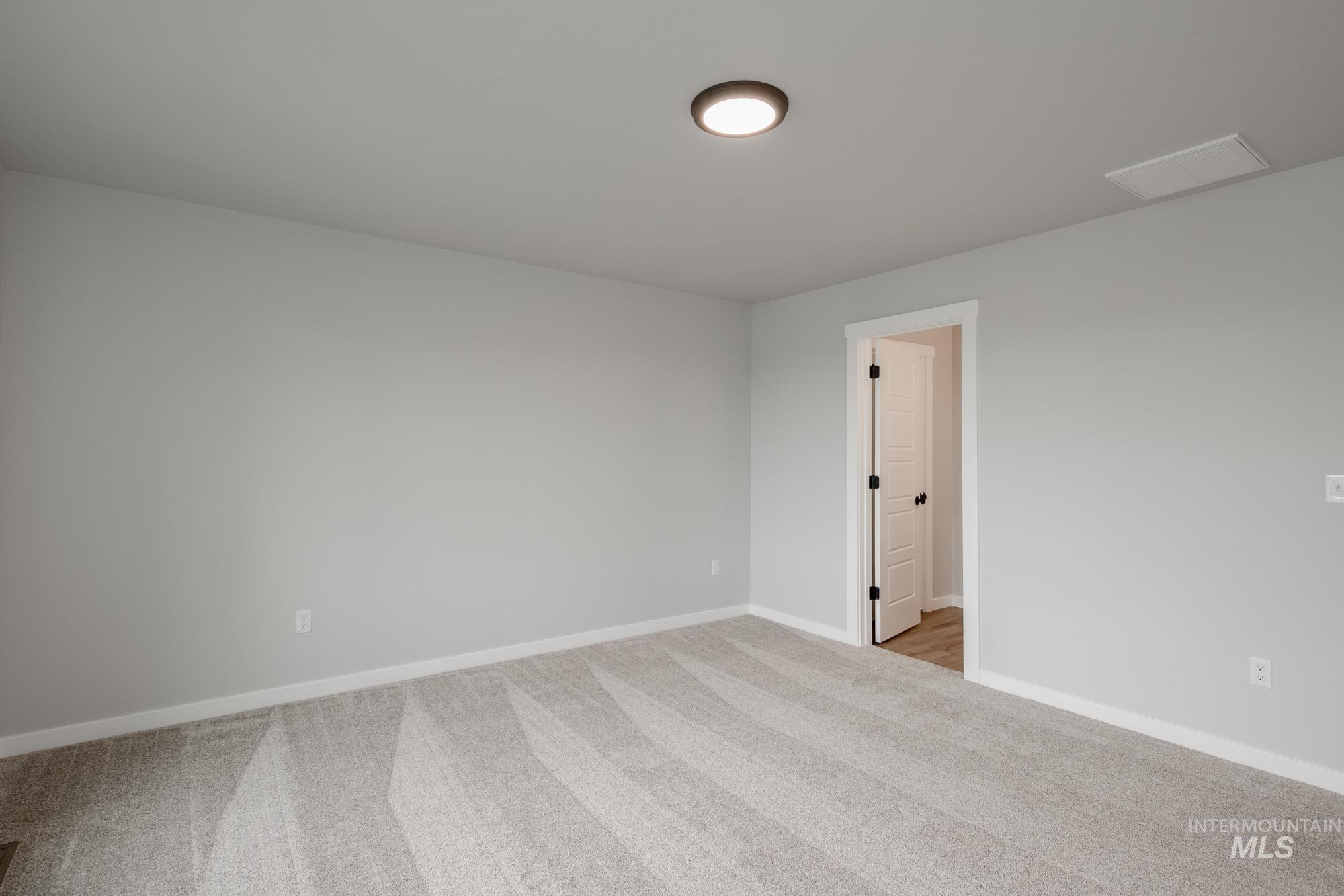 6301 W Naxos St Property Photo 20