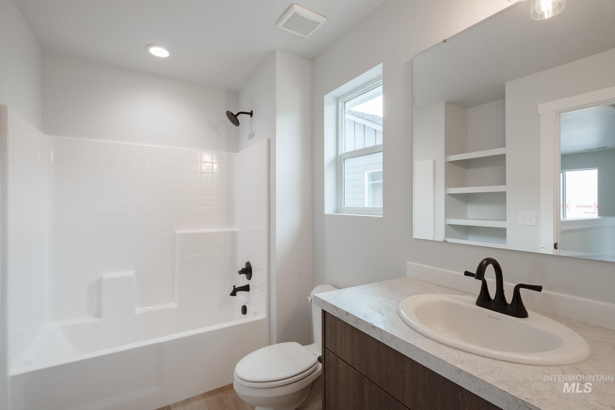 924 N Mirror Creek Way Property Photo 17