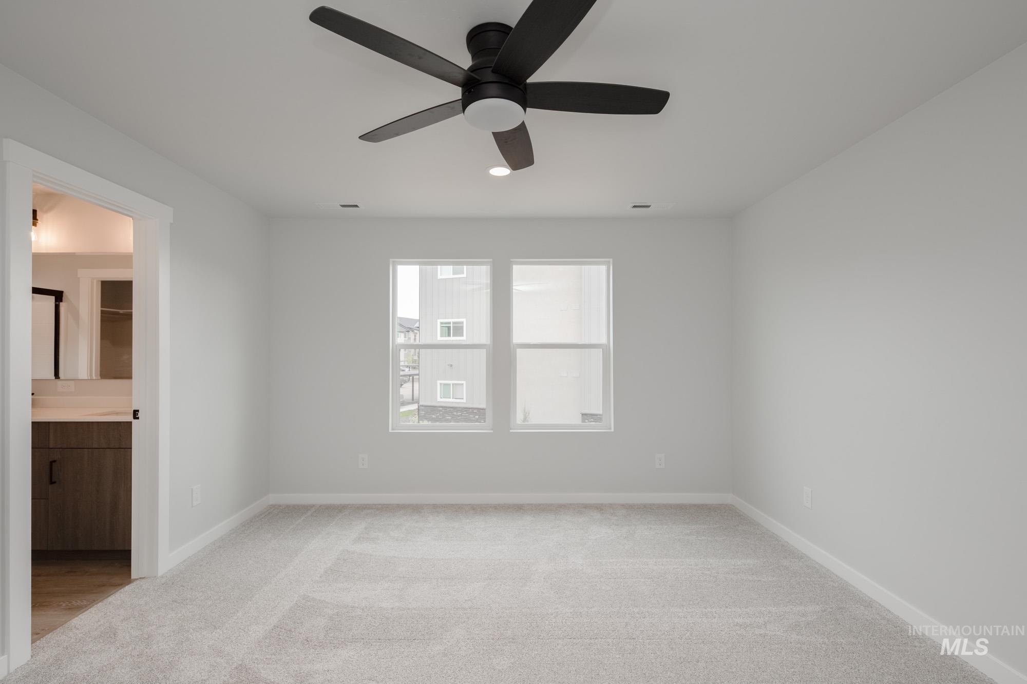 924 N Mirror Creek Way Property Photo 20