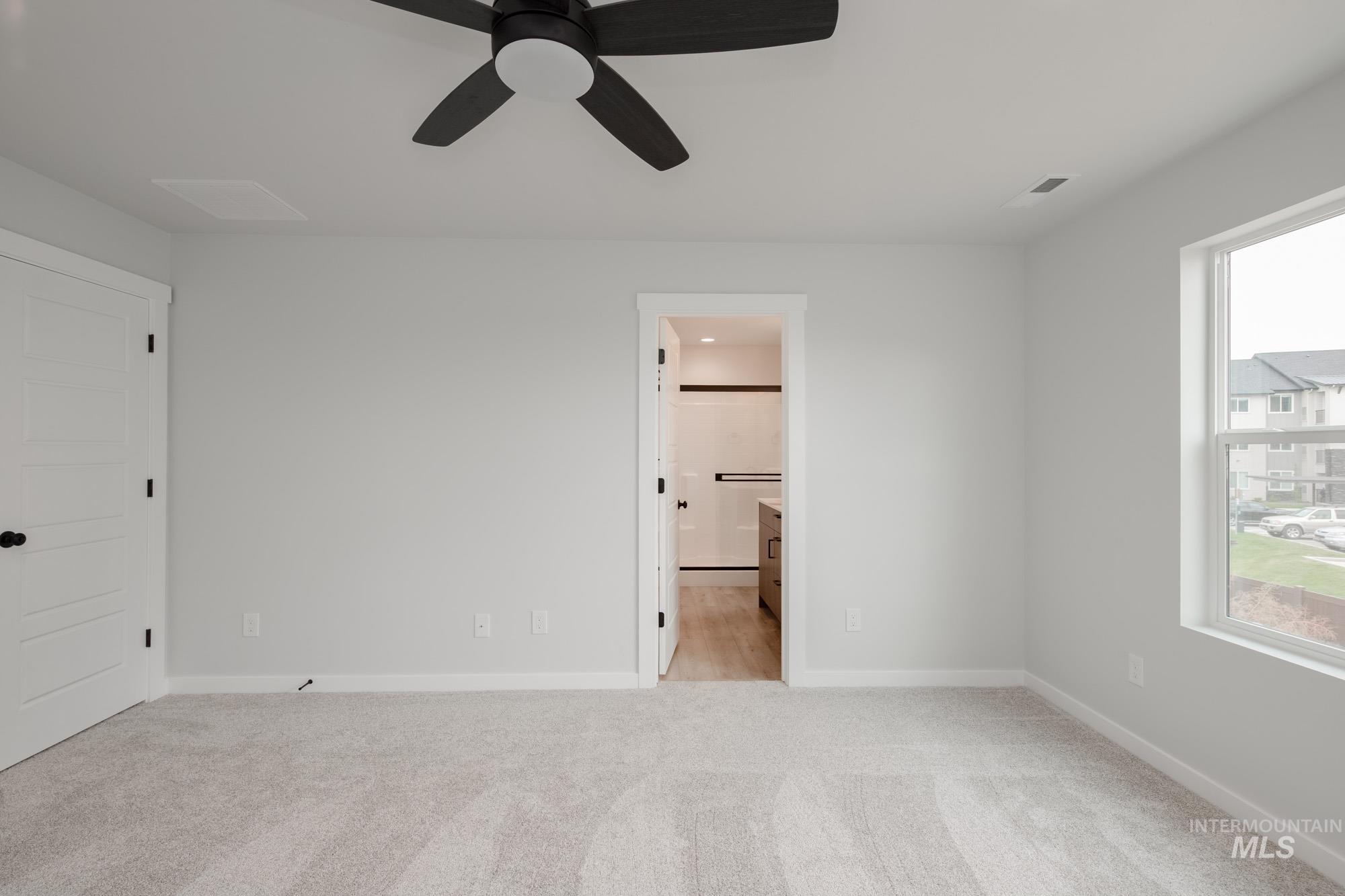 924 N Mirror Creek Way Property Photo 21