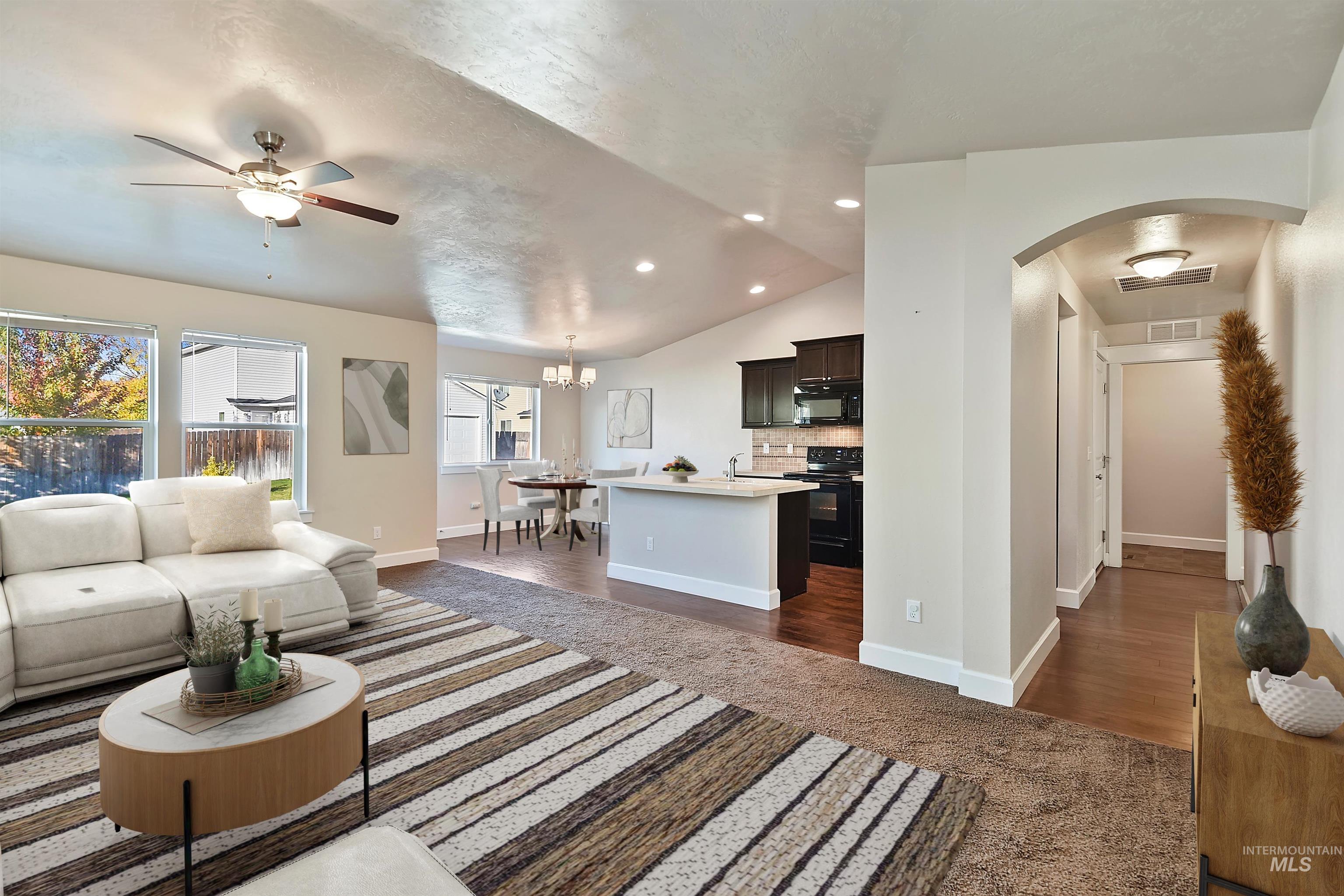 8298 W Mojave Dr Property Photo 1