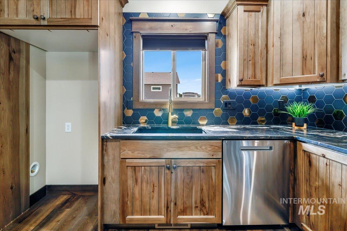 2531a E 3769 N Property Photo 15