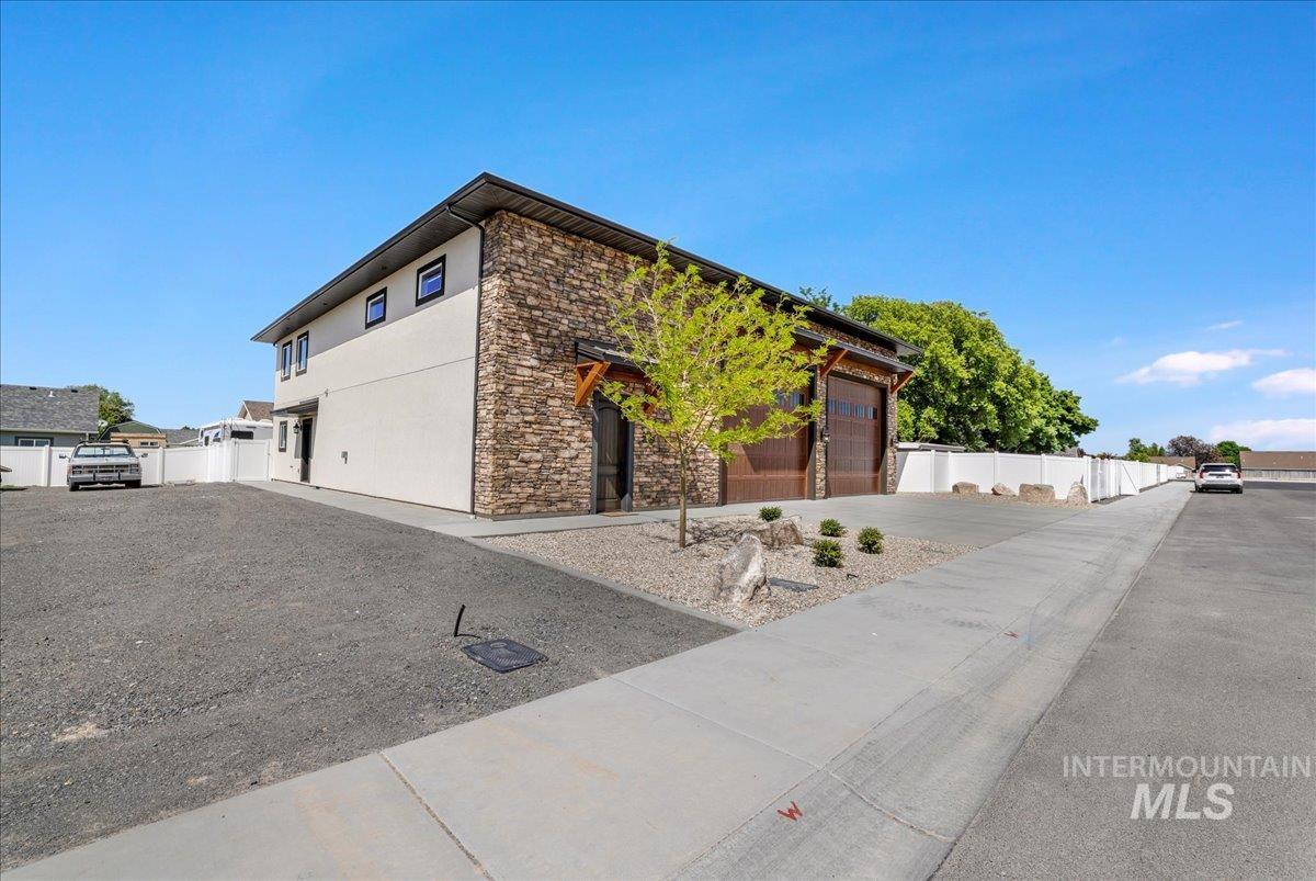 2531a E 3769 N Property Photo 47