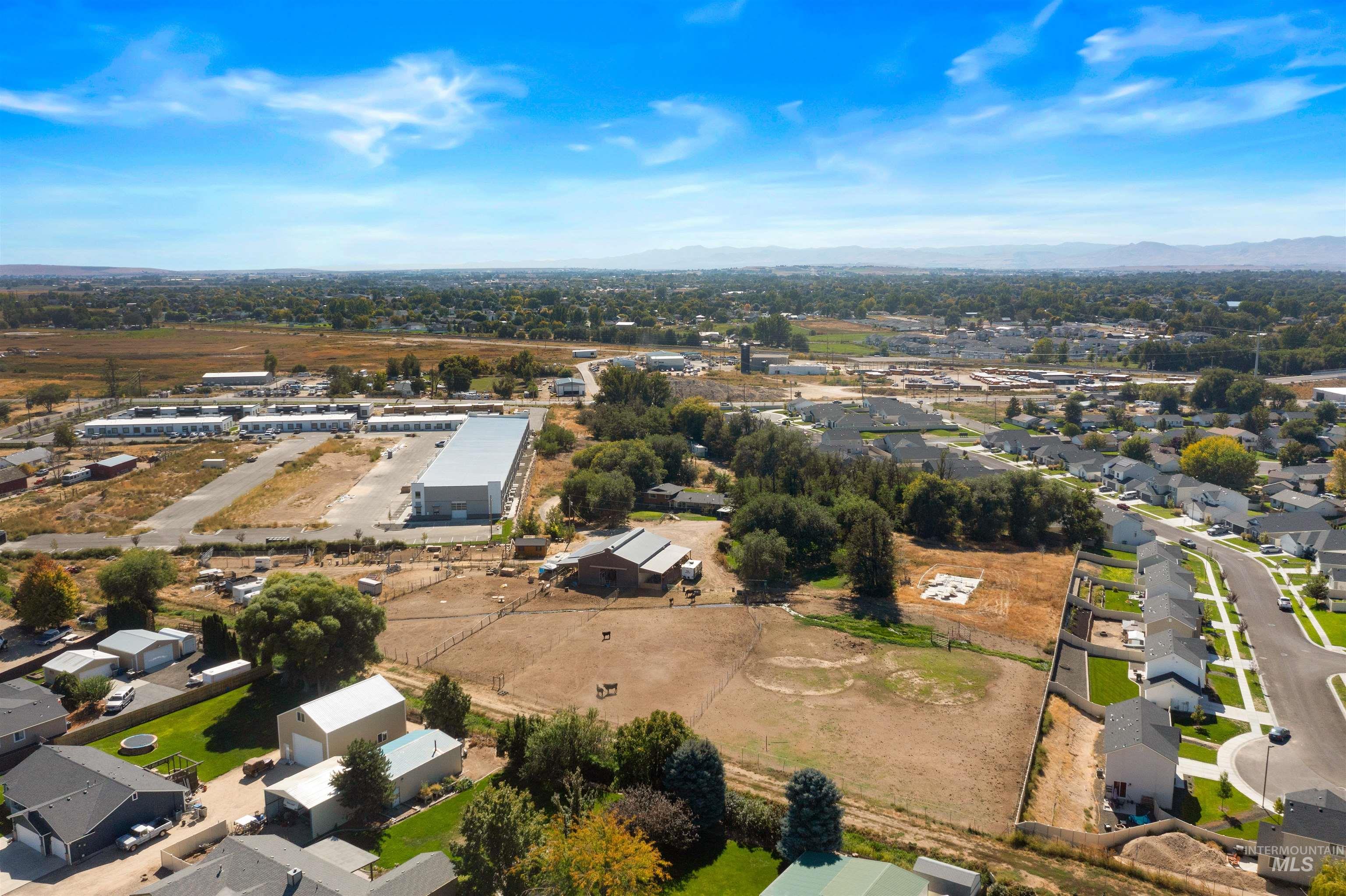 3614 Amity Ave Property Photo 6