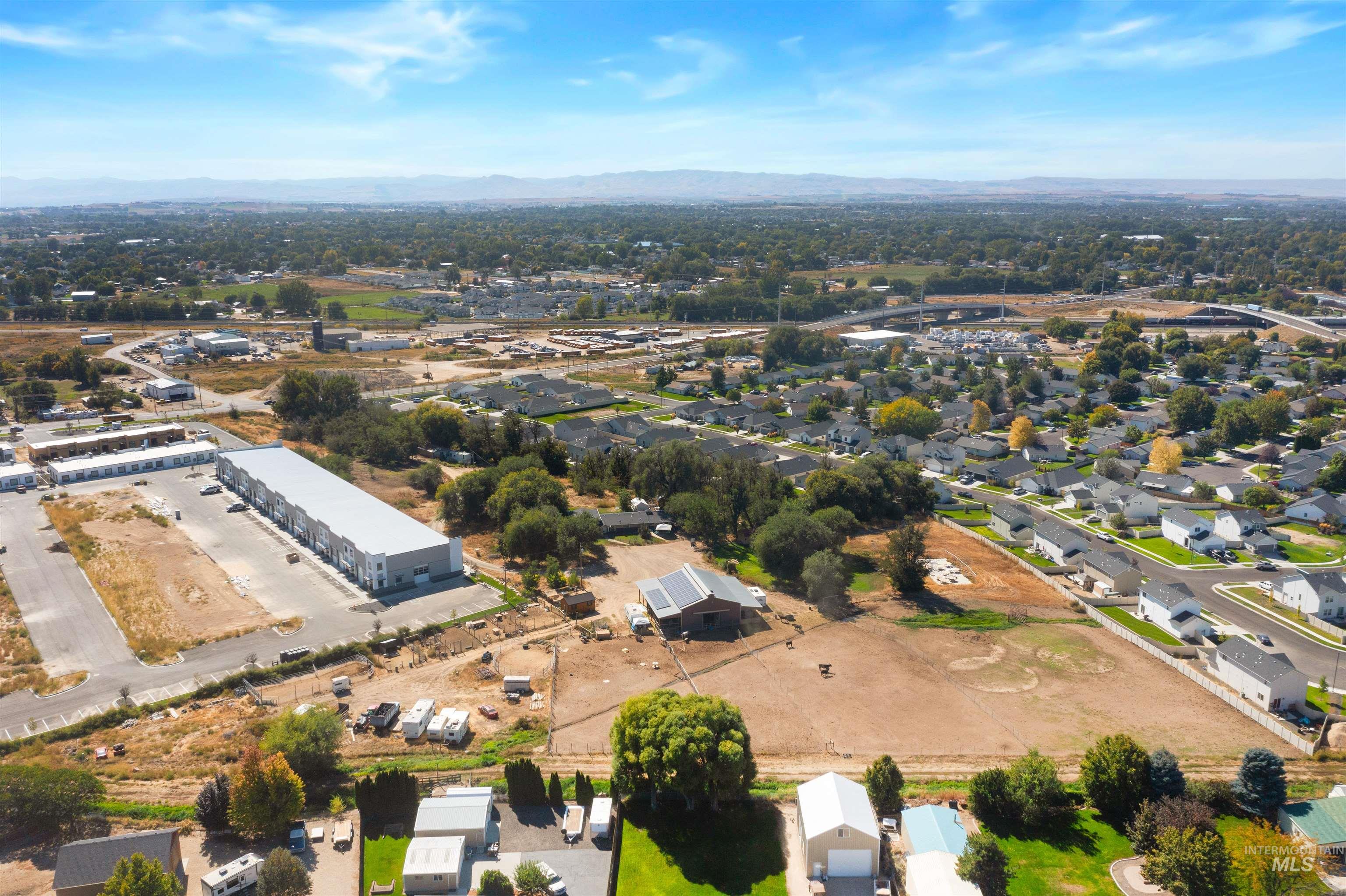 3614 Amity Ave Property Photo 7