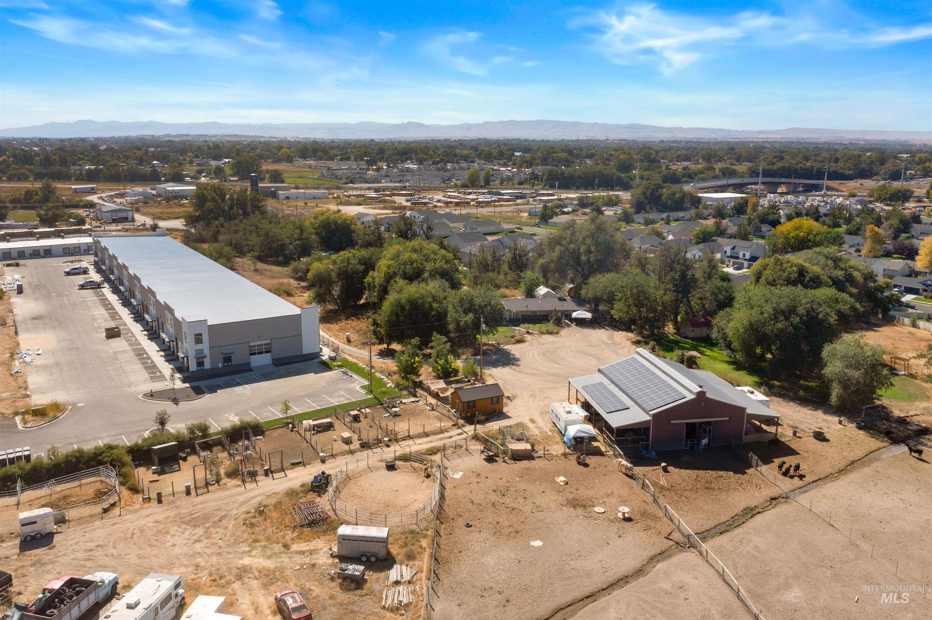 3614 Amity Ave Property Photo 8