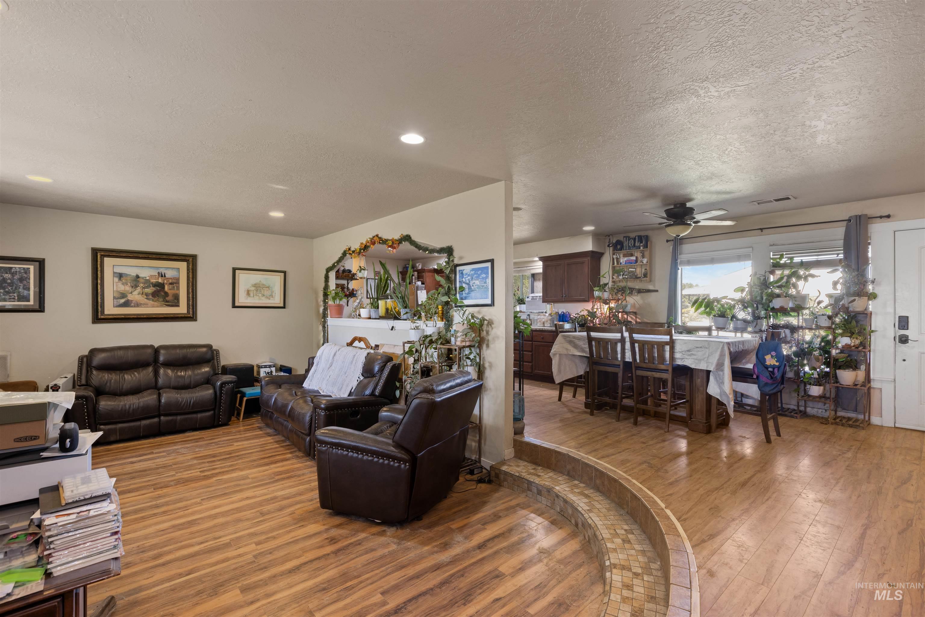 3614 Amity Ave Property Photo 13