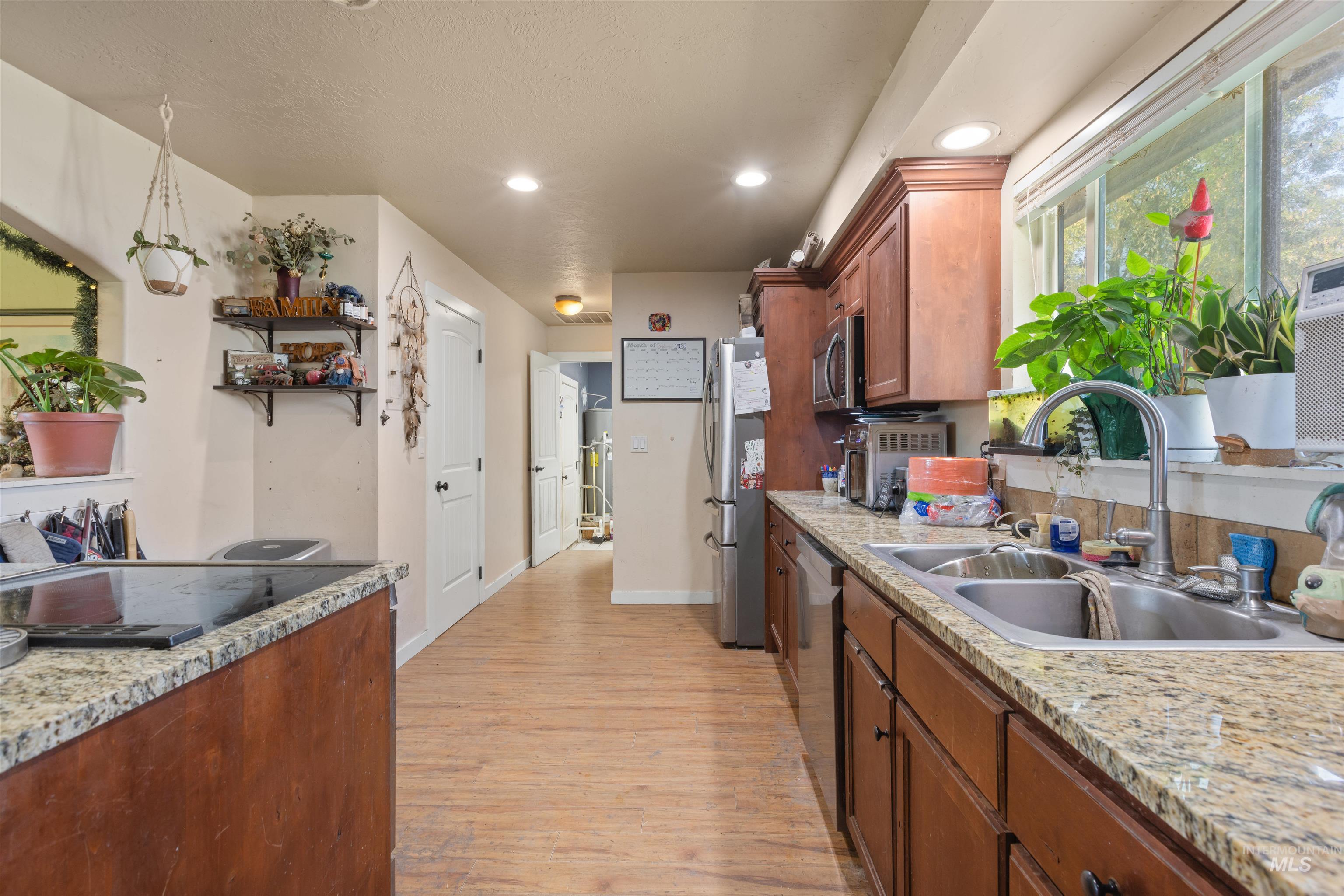 3614 Amity Ave Property Photo 20