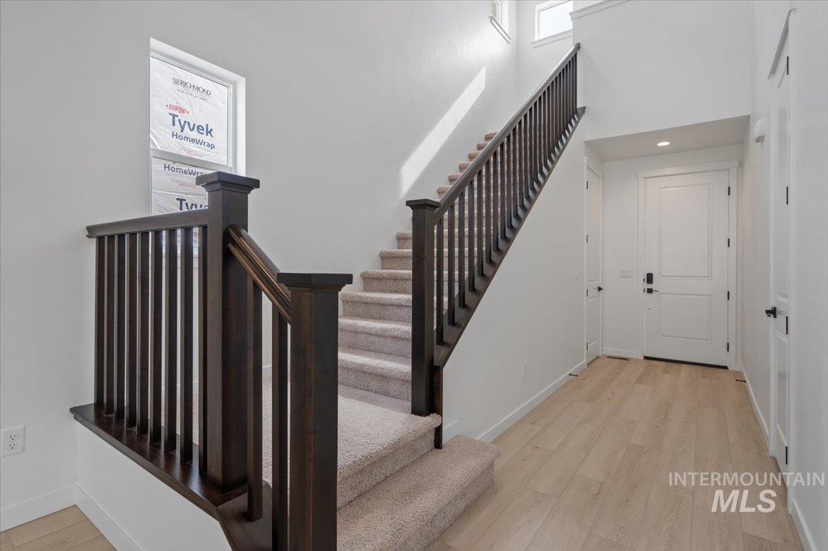 2307 N Silver Wolf Pl Property Photo 4