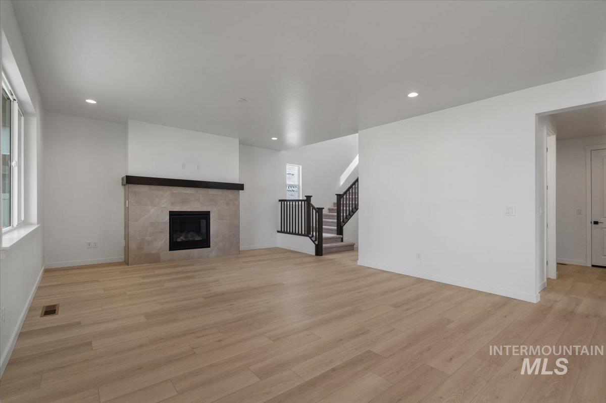 2307 N Silver Wolf Pl Property Photo 7