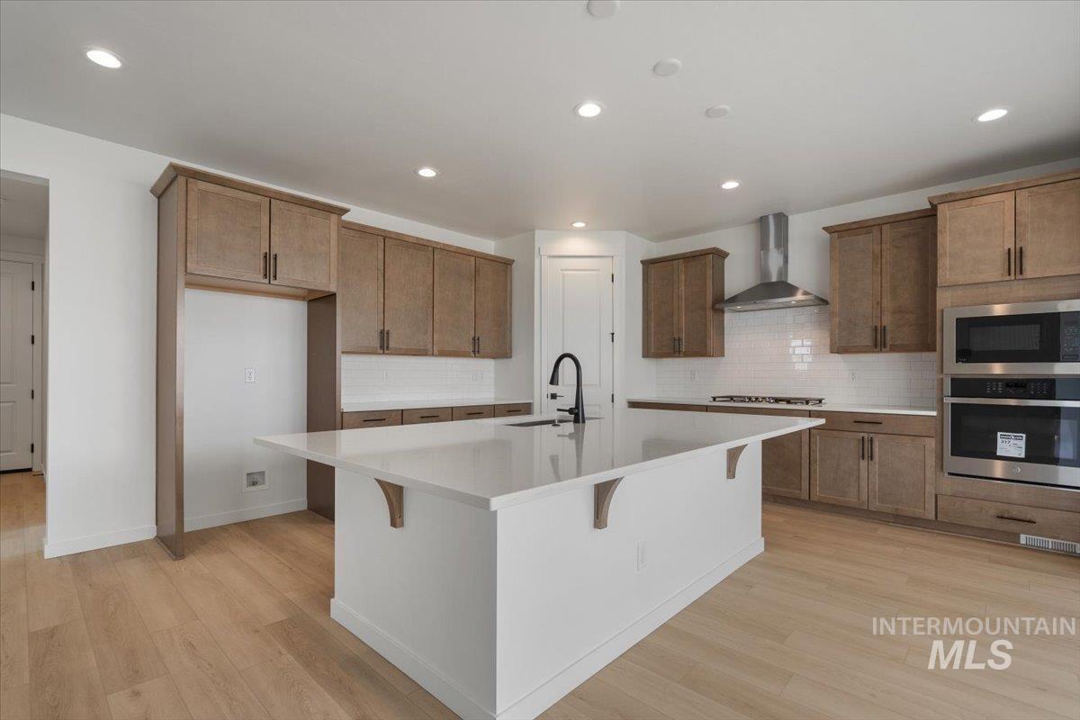 2307 N Silver Wolf Pl Property Photo 9