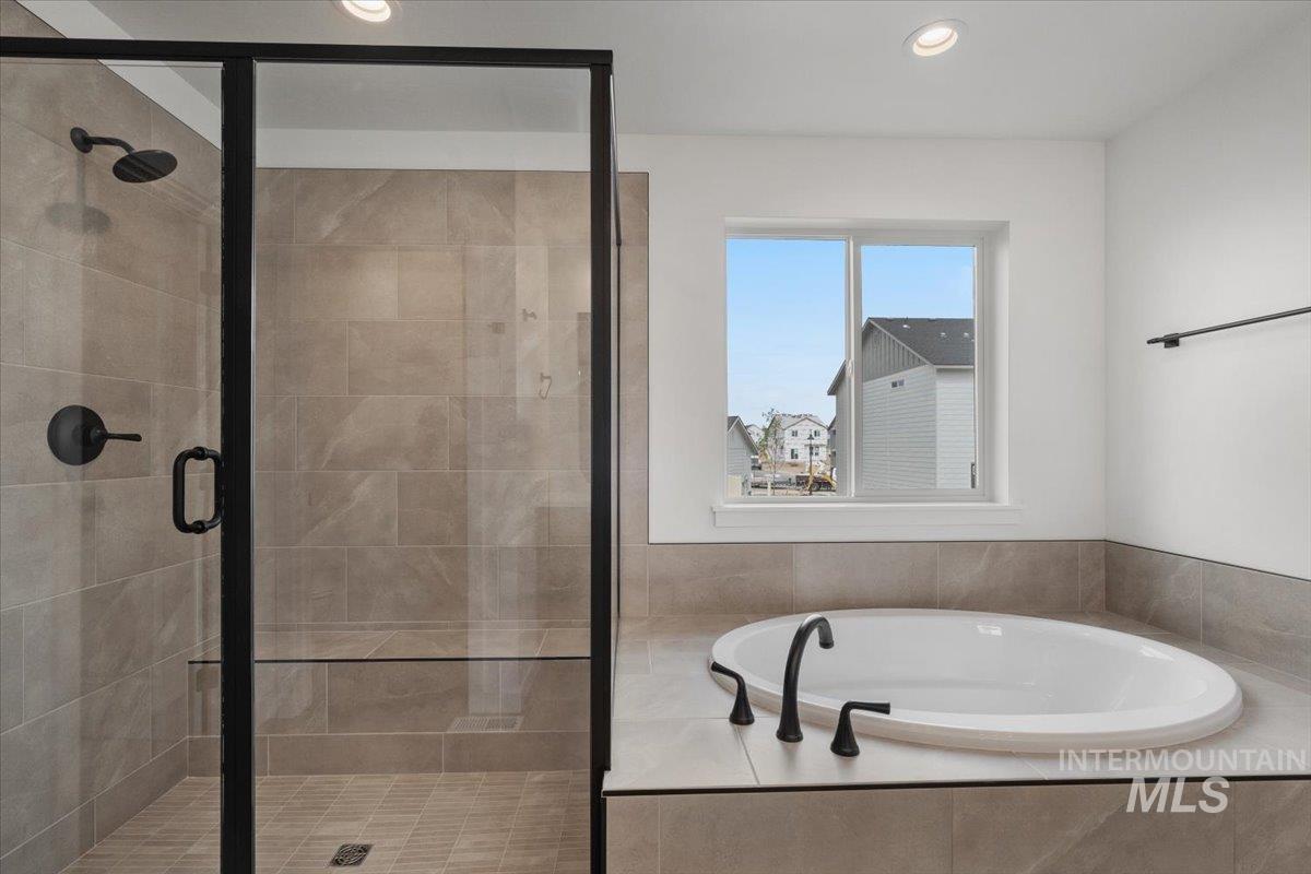 2307 N Silver Wolf Pl Property Photo 26