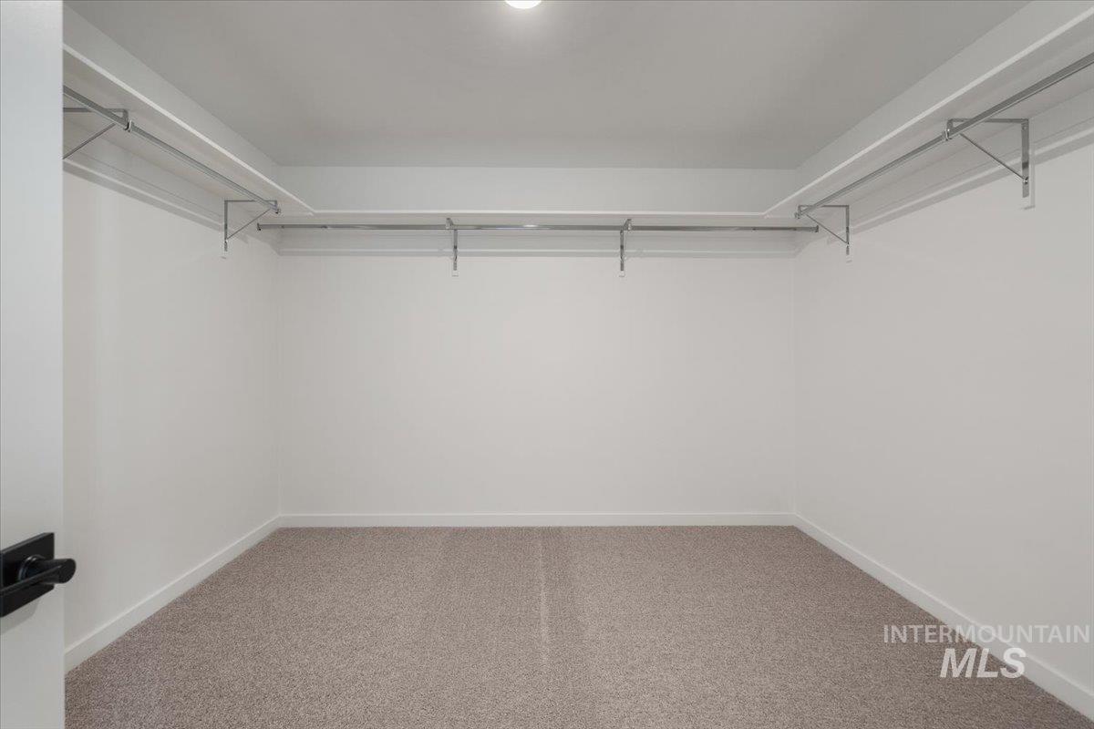 2307 N Silver Wolf Pl Property Photo 27