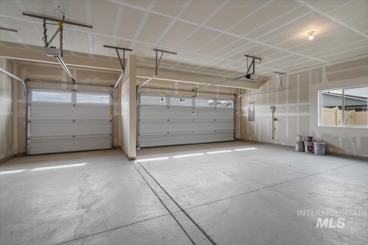 2307 N Silver Wolf Pl Property Photo 38