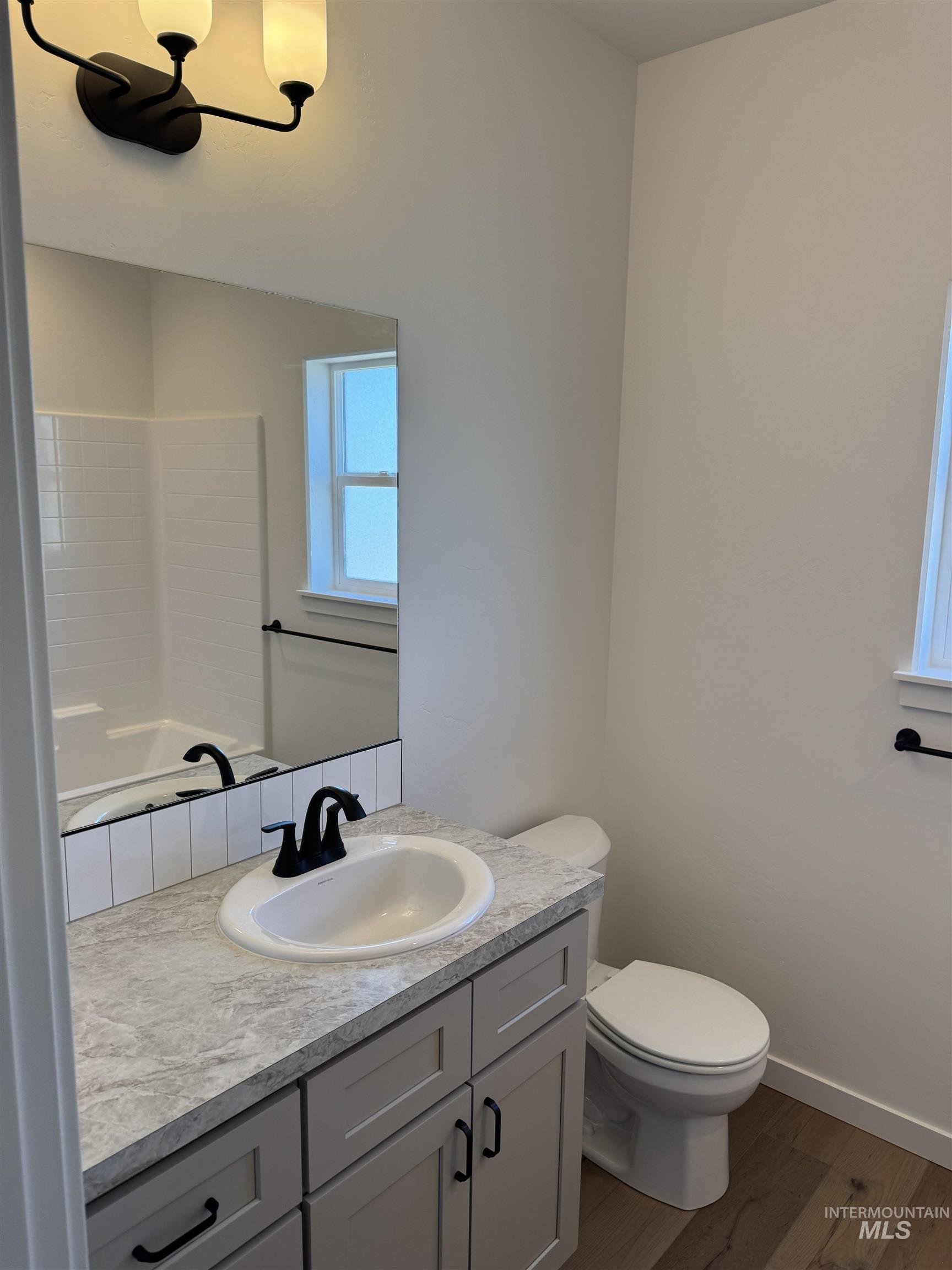 1295 Starlight Loop Property Photo 10