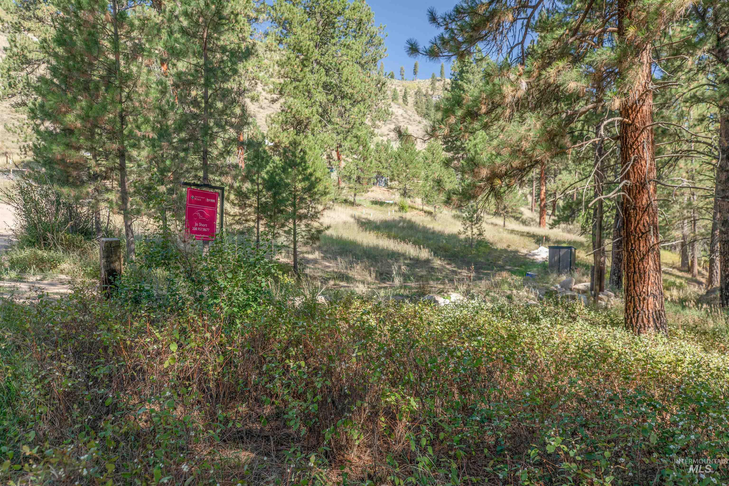 12 Plateau Property Photo 14