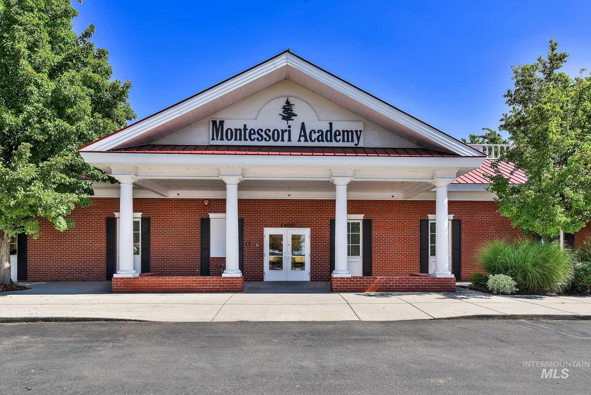 1400 N Park Lane Property Photo 5