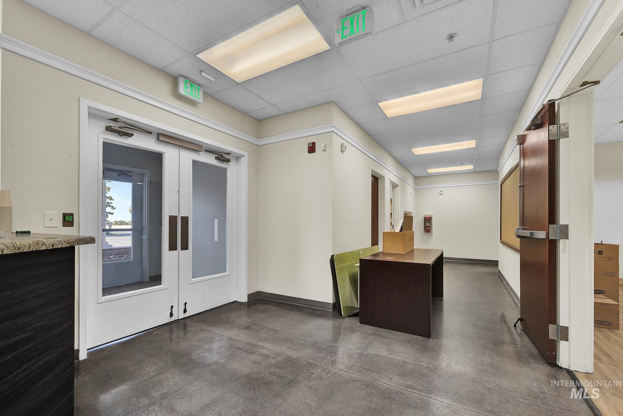 1400 N Park Lane Property Photo 9