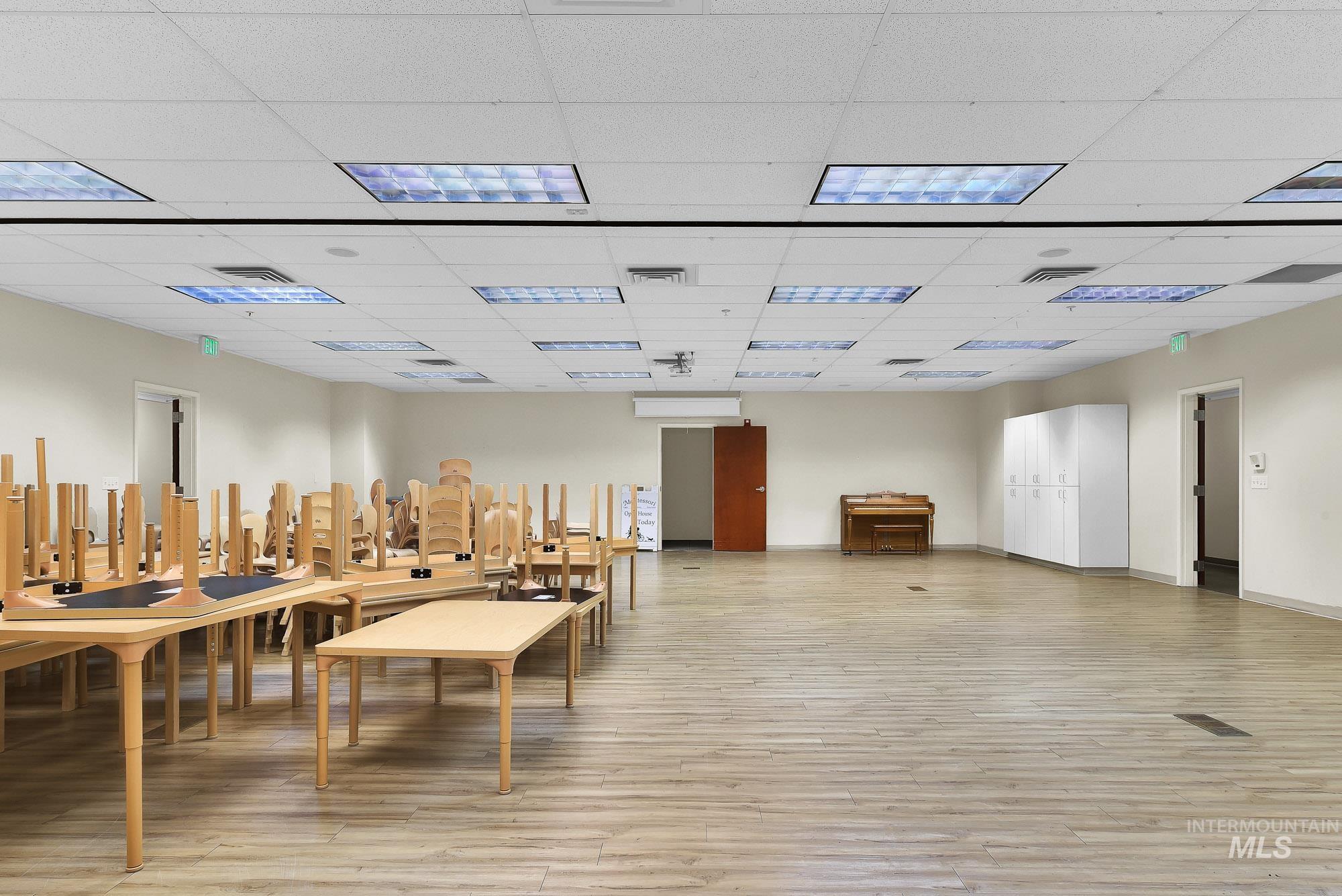 1400 N Park Lane Property Photo 12