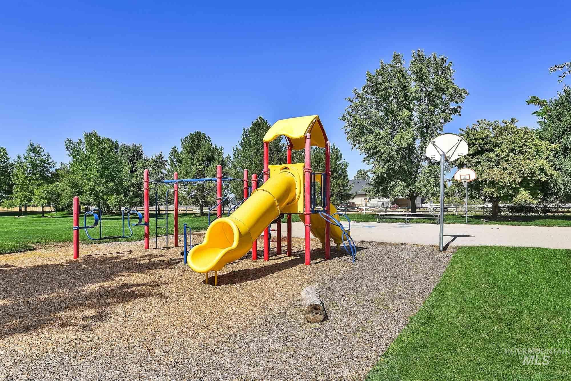 1400 N Park Lane Property Photo 32