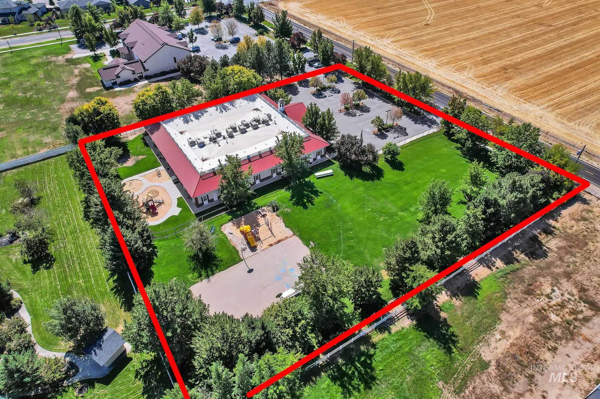 1400 N Park Lane Property Photo 39