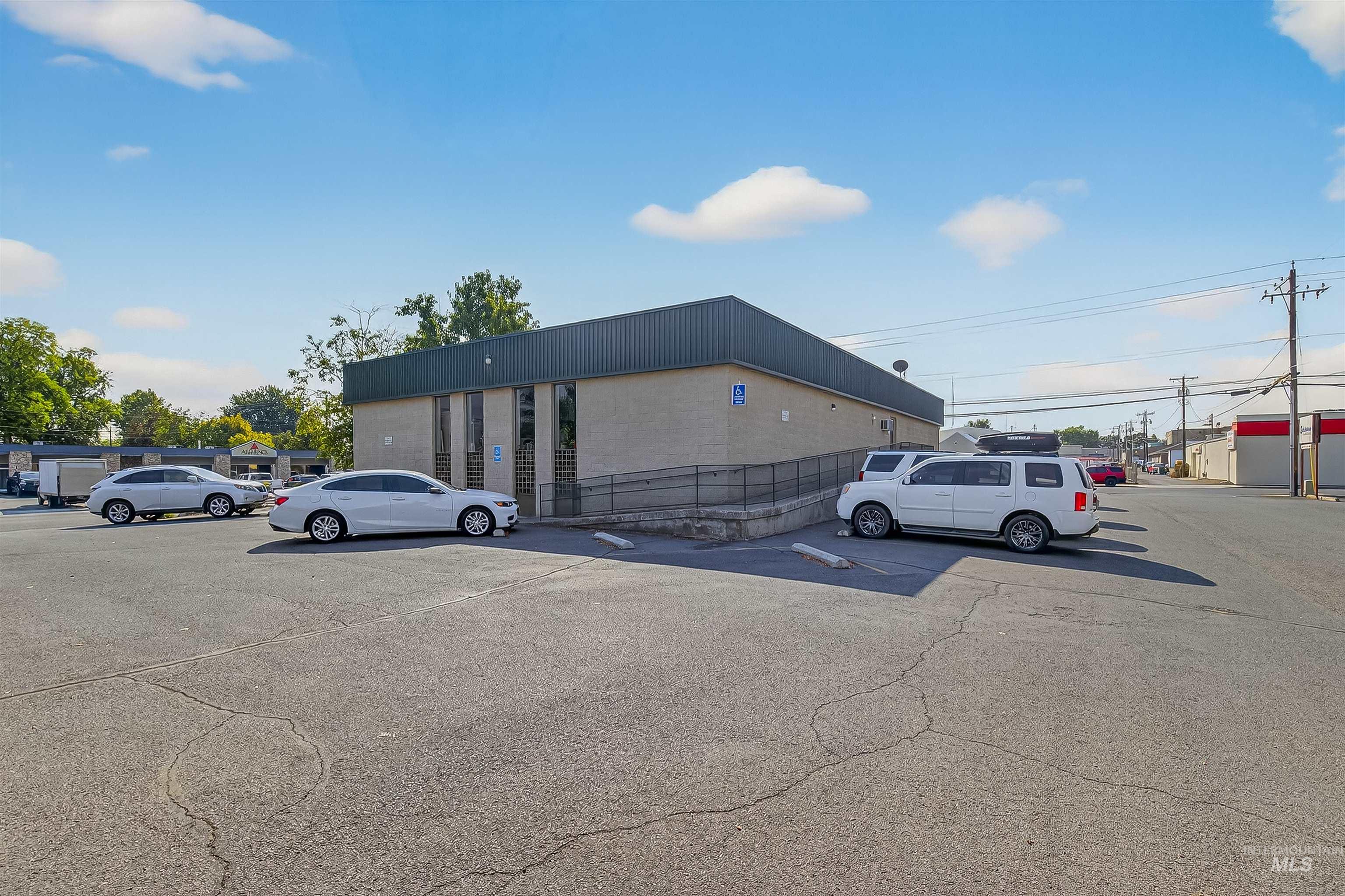 744 5th Street Property Photo 10