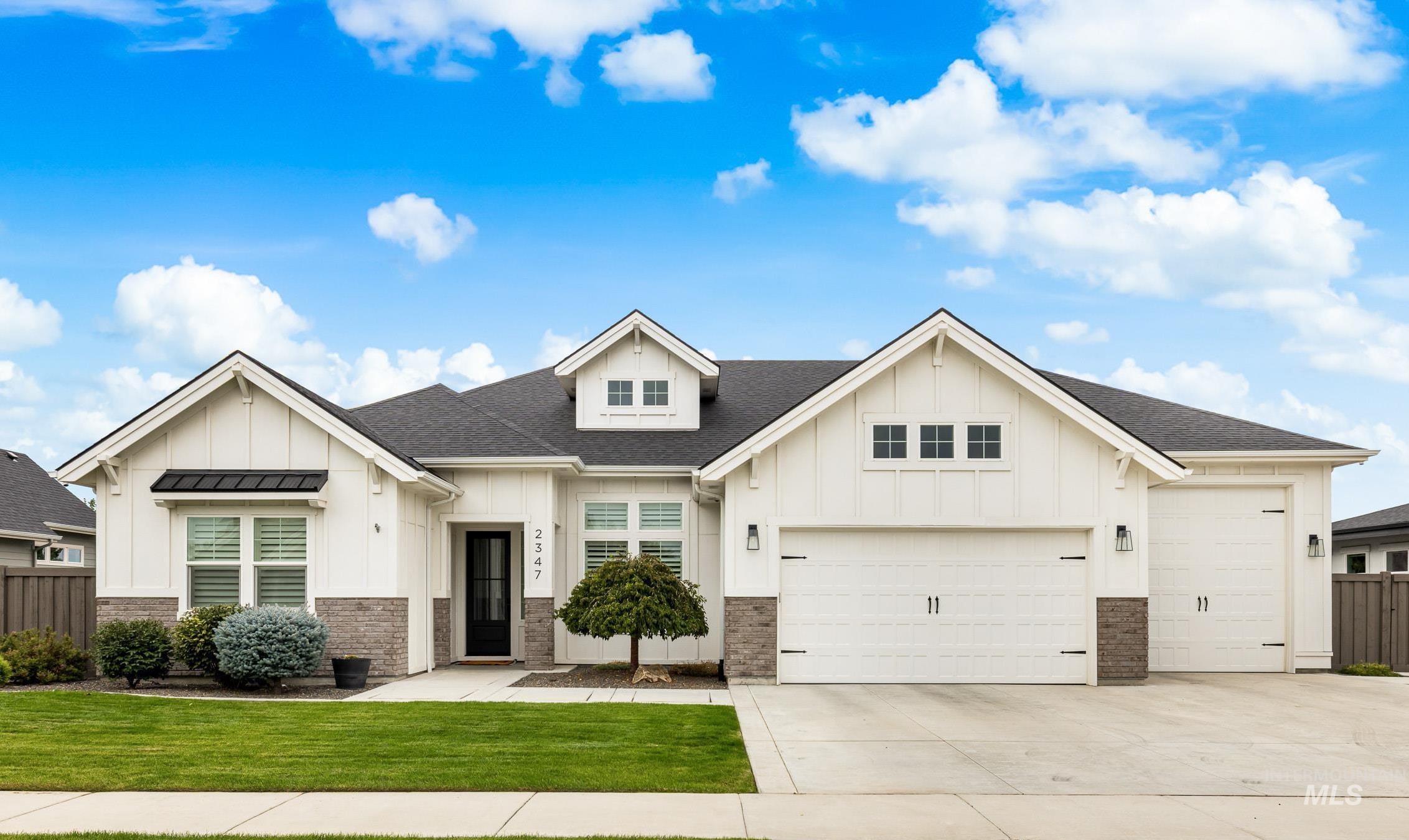 2347 N Fountainhead Way Property Photo 1