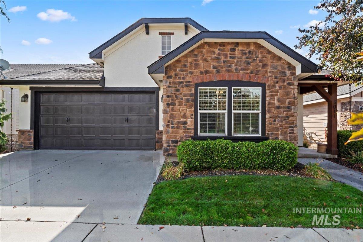 5011 W Clear Field Property Photo 1