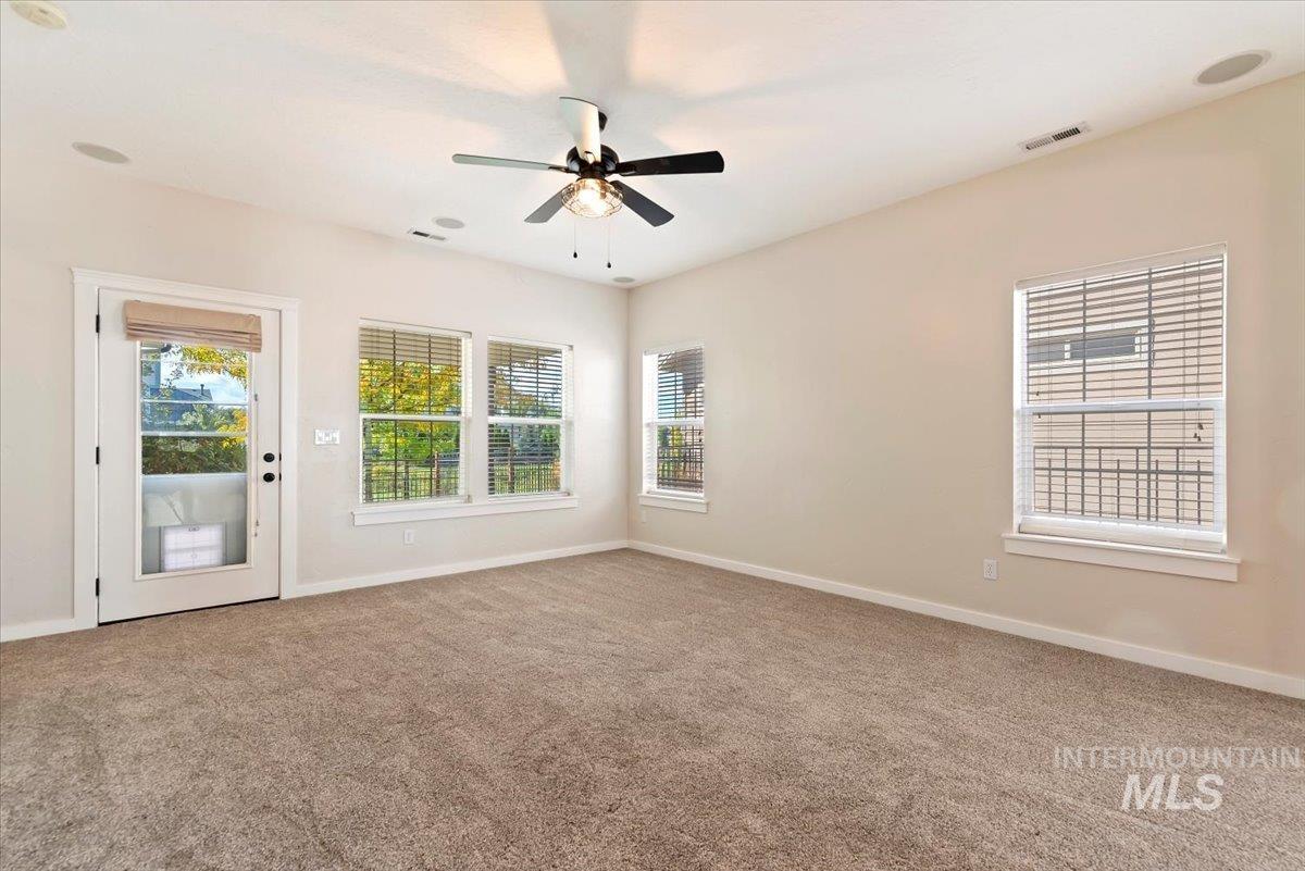 5011 W Clear Field Property Photo 10