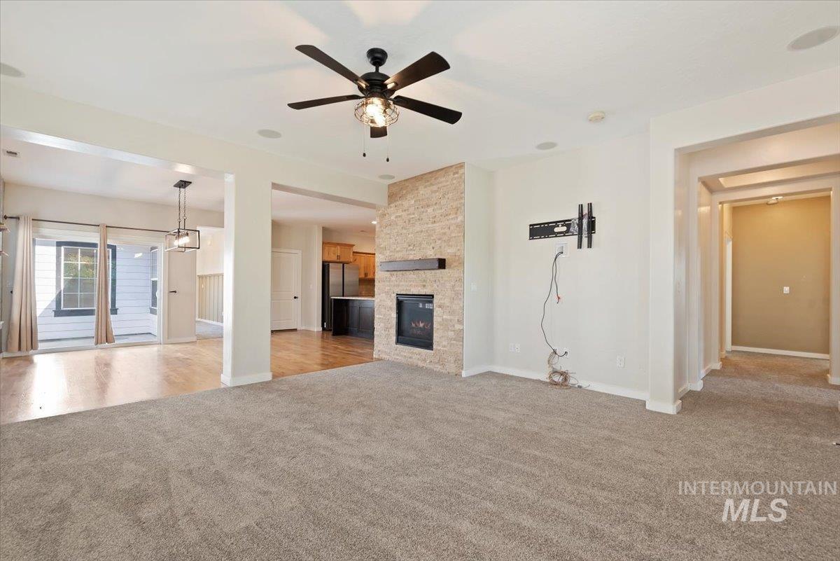 5011 W Clear Field Property Photo 12