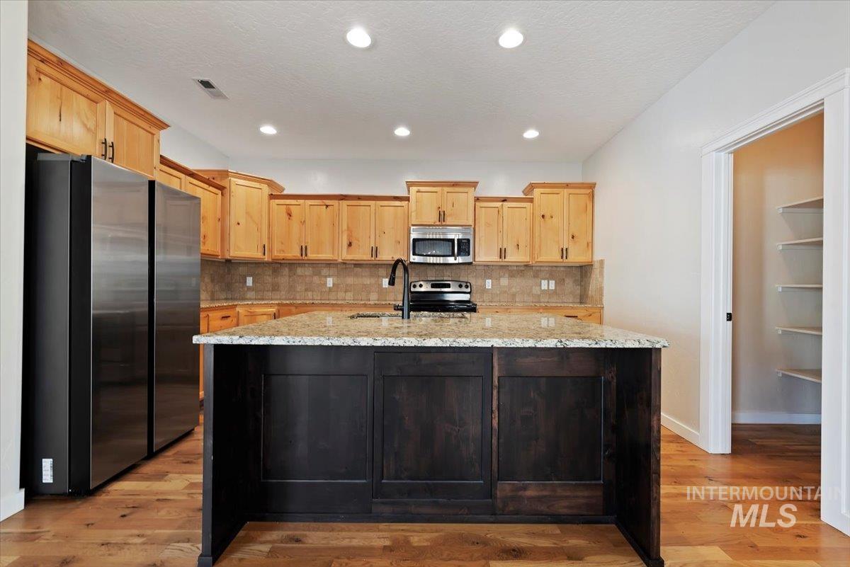 5011 W Clear Field Property Photo 15
