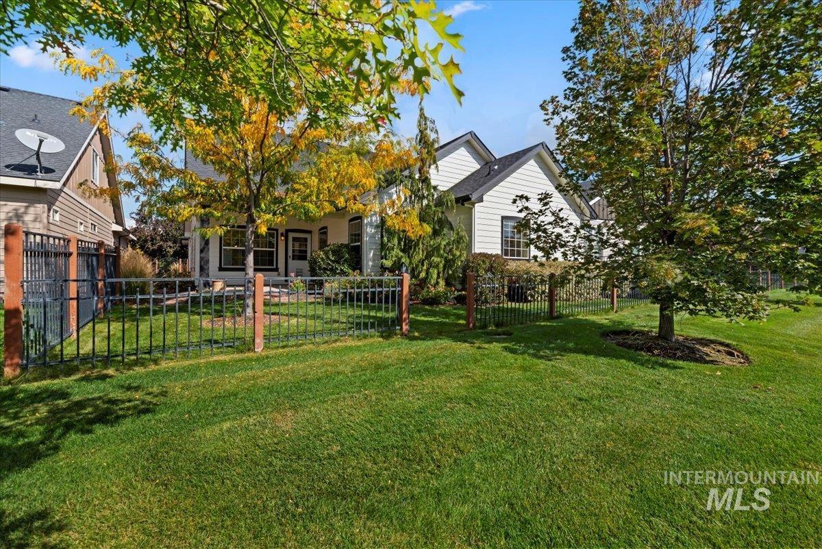 5011 W Clear Field Property Photo 32