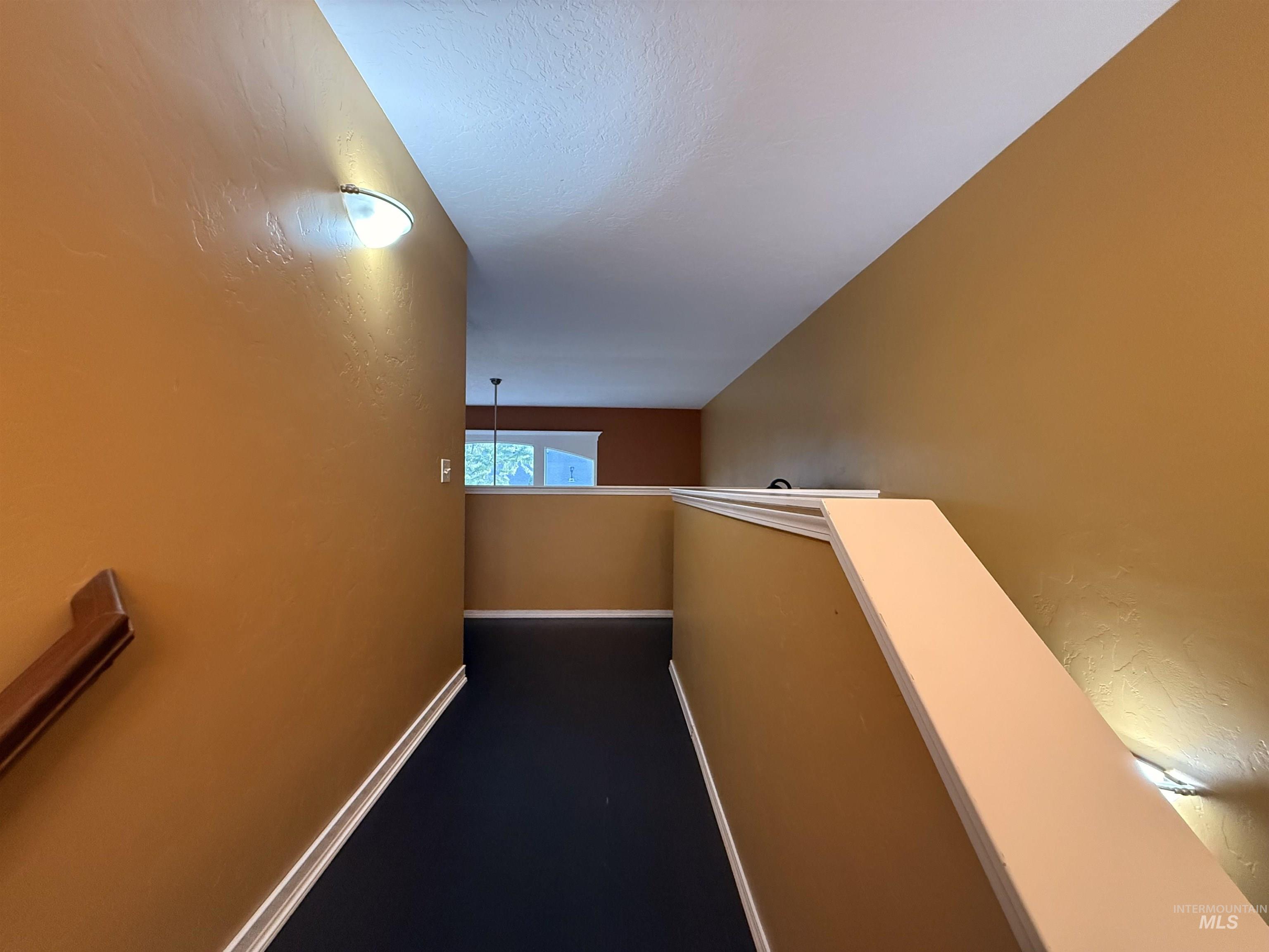 1011 S River Stone Property Photo 30