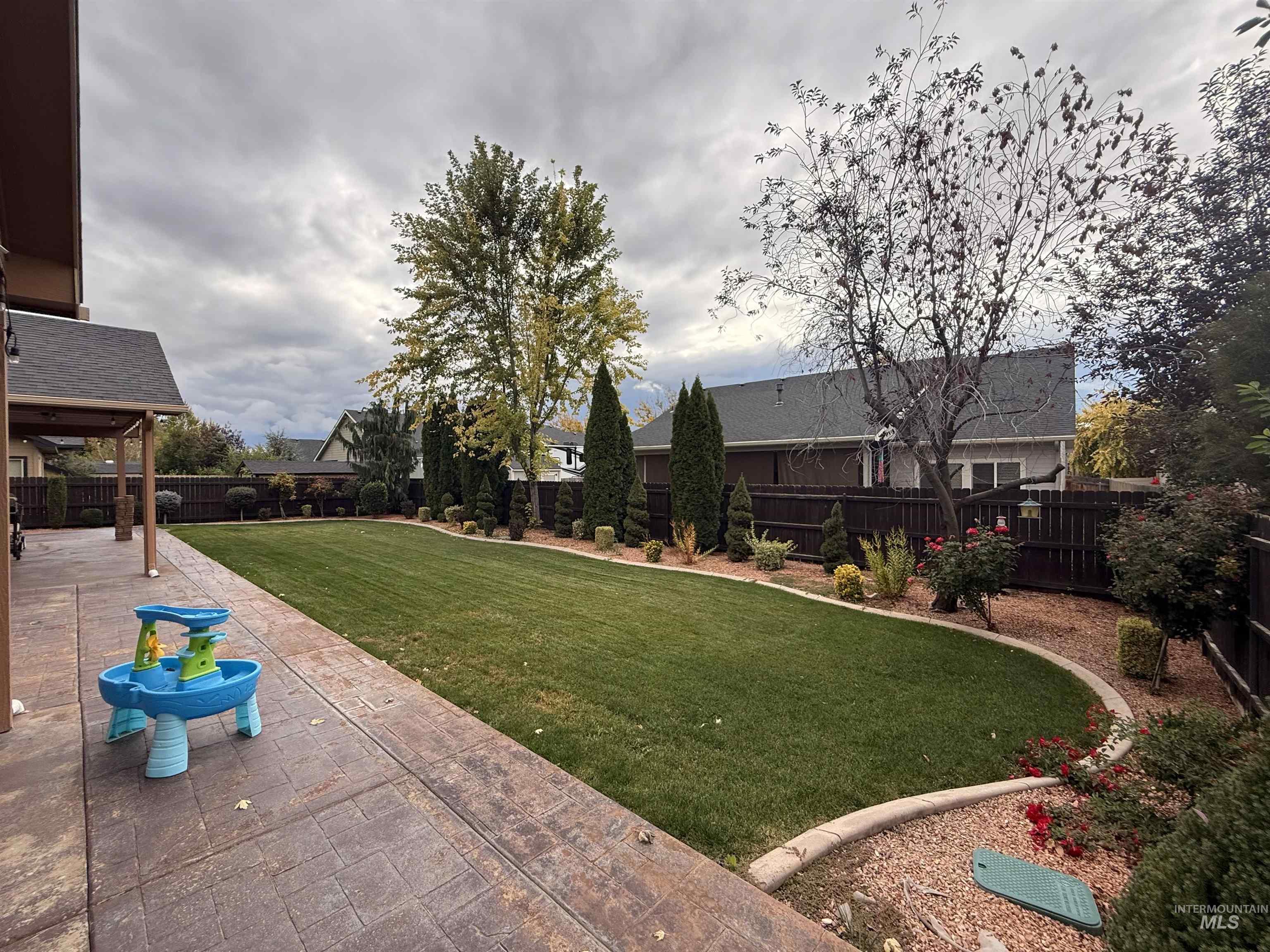 1011 S River Stone Property Photo 41