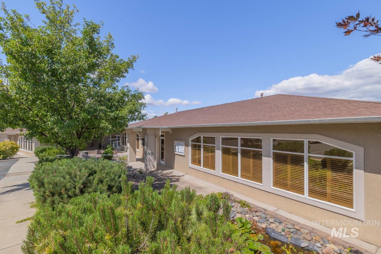 1630 23rd Ave Property Photo 2