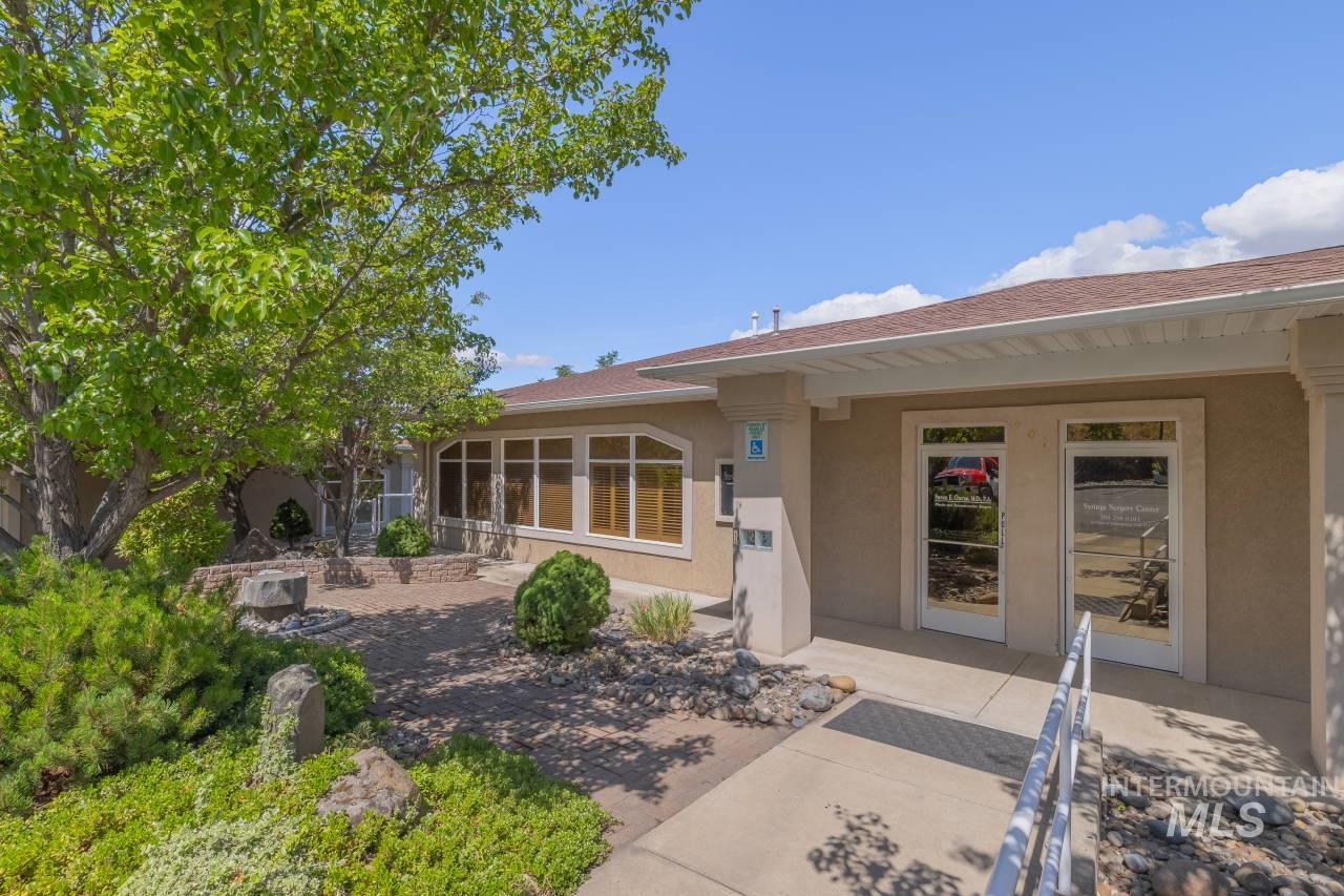 1630 23rd Ave Property Photo 3