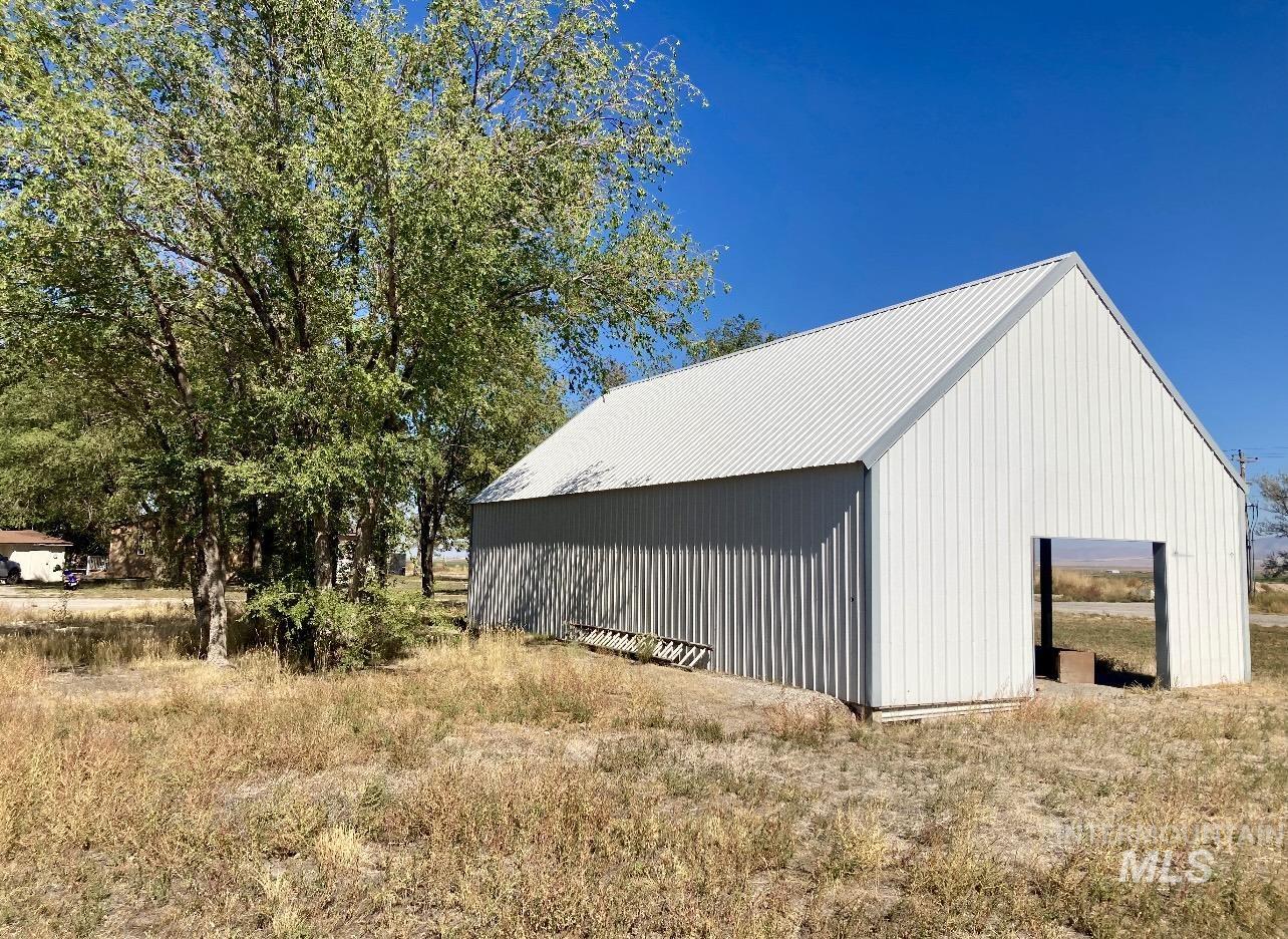 1476 S 2200 E Property Photo 1