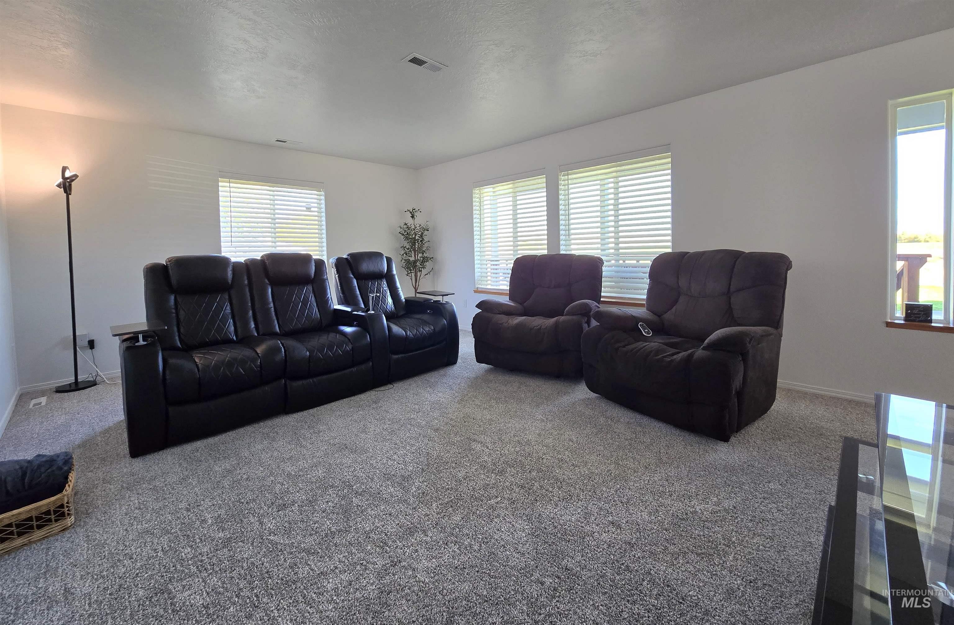 2909 Highway 95 Property Photo 33