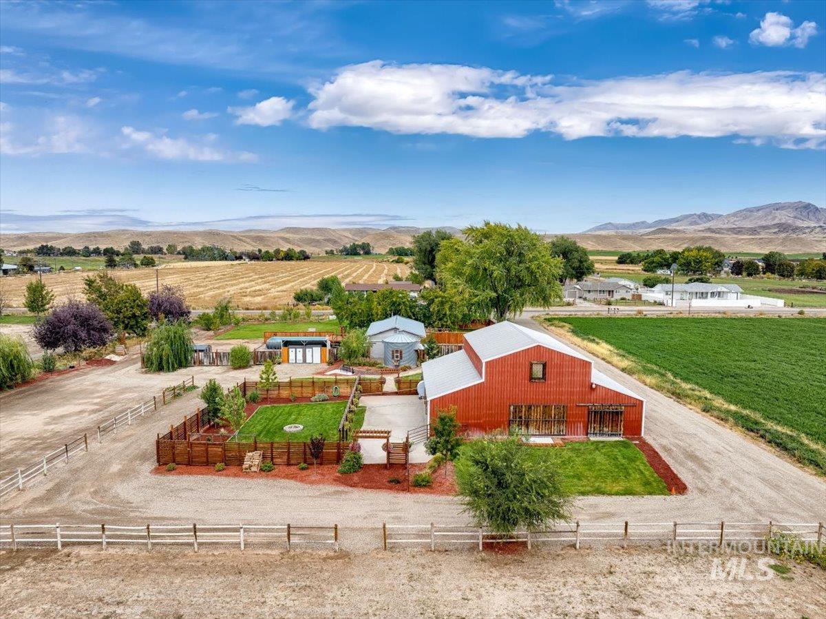 321 E Black Canyon Highway Property Photo 3