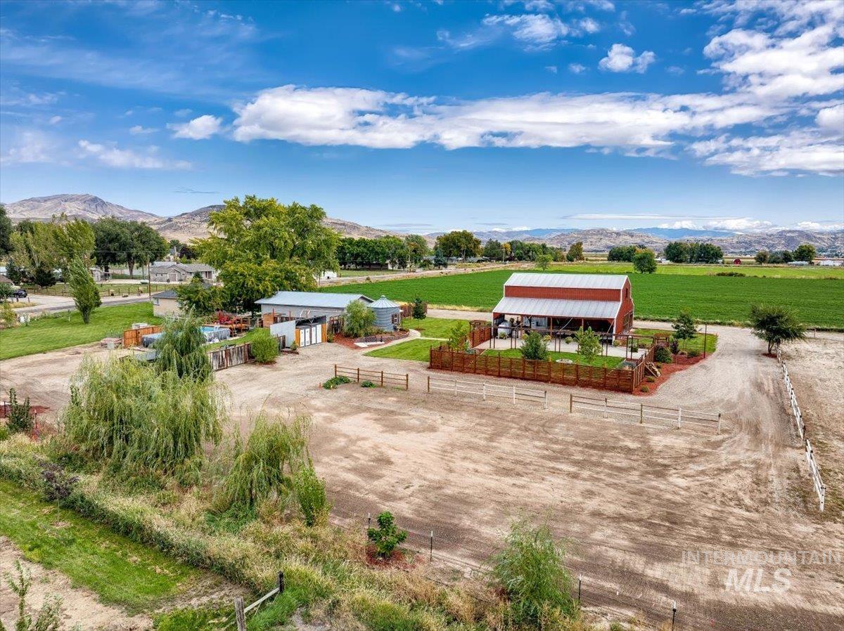 321 E Black Canyon Highway Property Photo 7