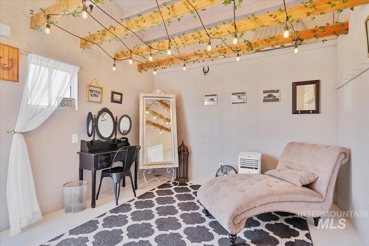 321 E Black Canyon Highway Property Photo 24